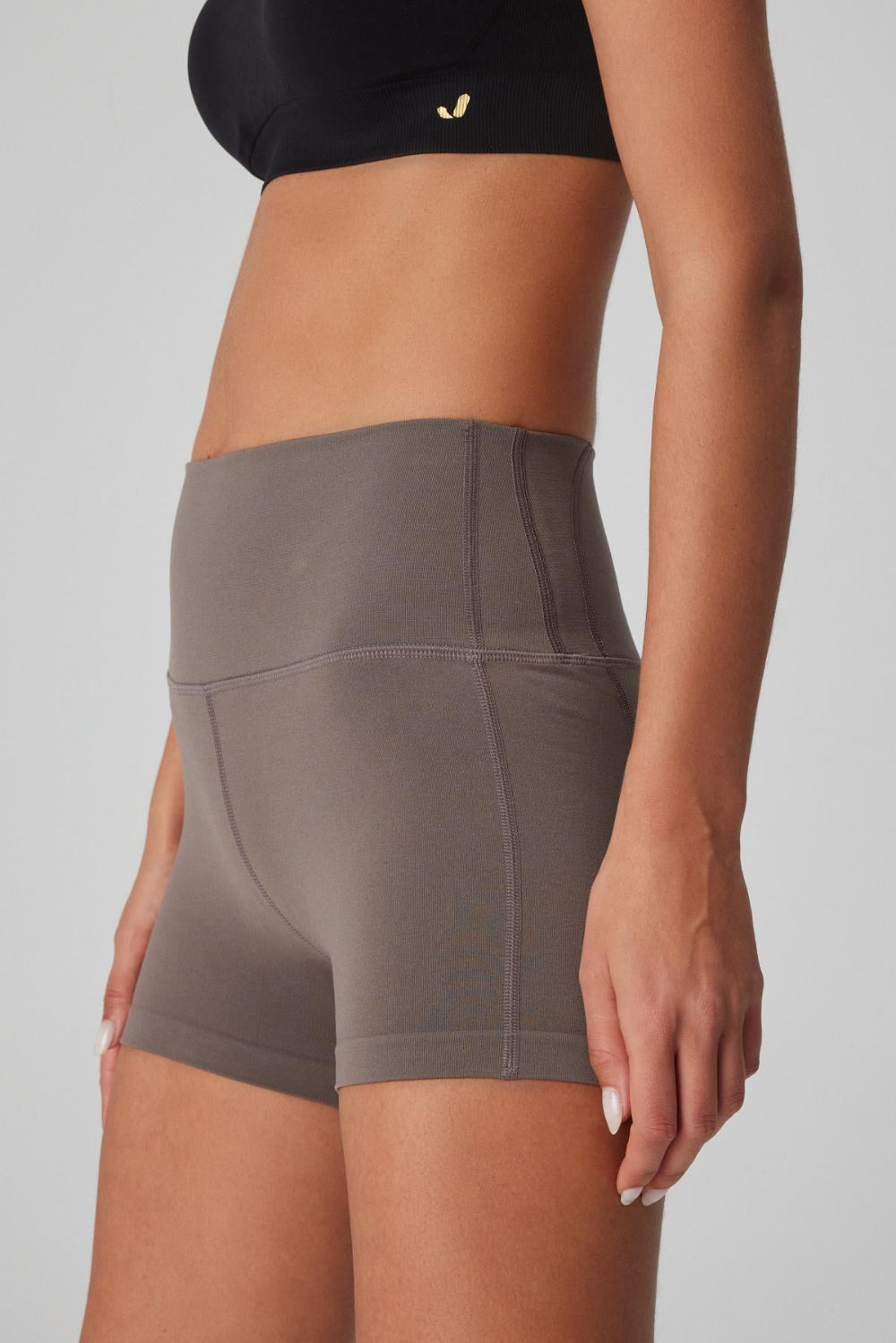 Jerf-Aruba Toparlayıcı Mini Şort Vizon-Tayt-1-Milagron.com