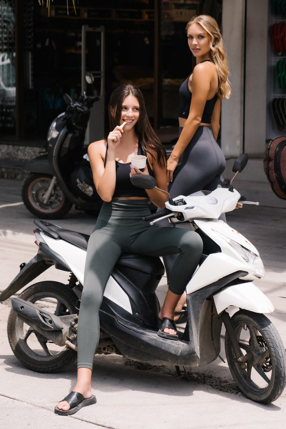 Jerf-Gela Yüksek Bel, Esnek Ve Toparlayıcı Spor Tayt Yeşil-Tayt-1-Milagron.com