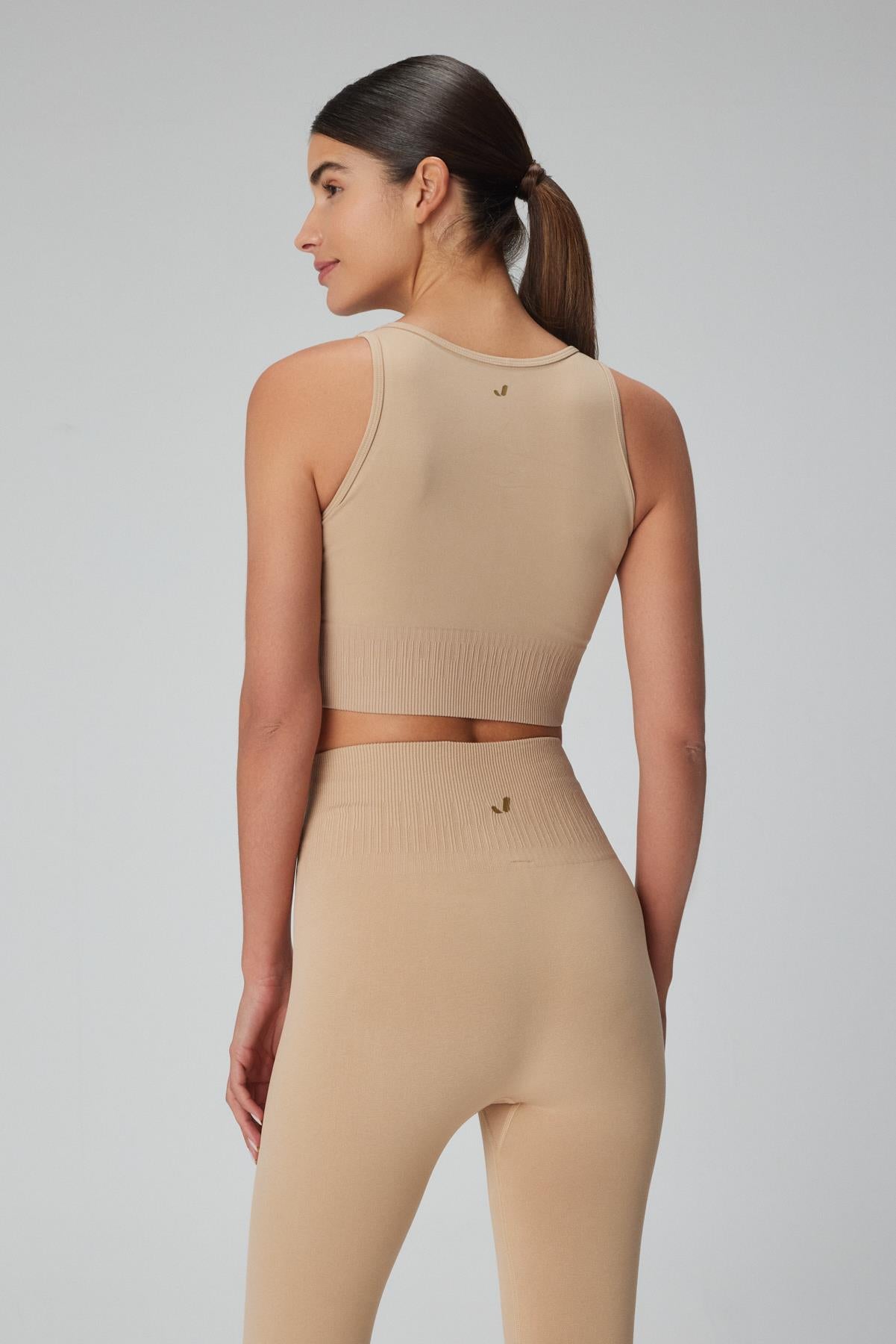 Jerf-Luz Sıkılaştırıcı & Kaplı Spor Sütyeni Bej-Spor Sütyeni-4-Milagron.com