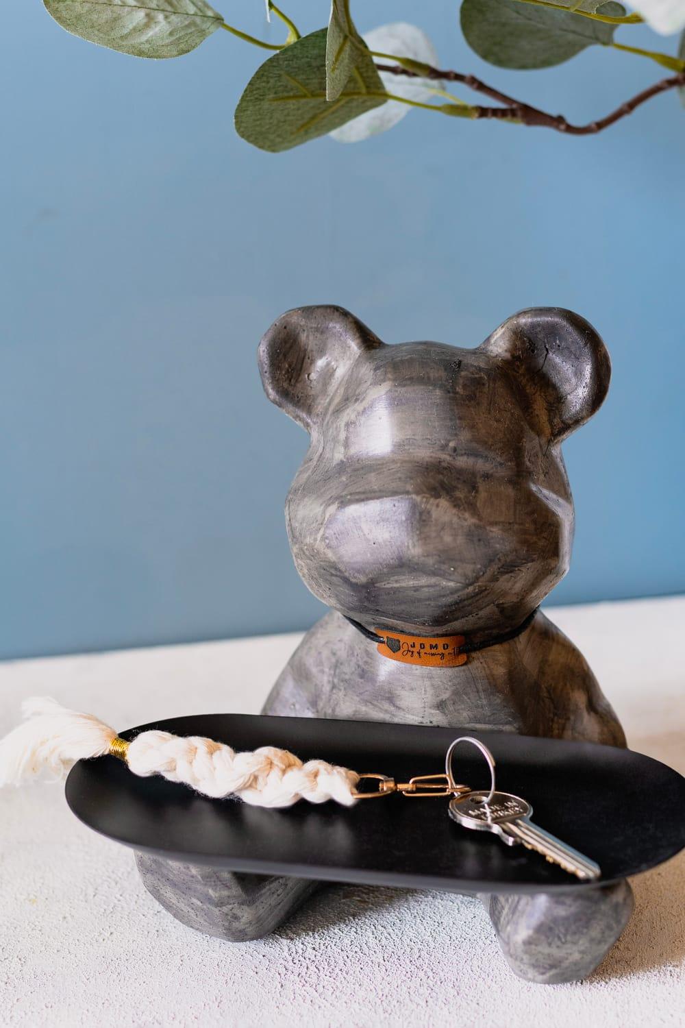 Jomo Tasarım-Beton Ayı Düzenleyici-Biblo-1-Milagron.com