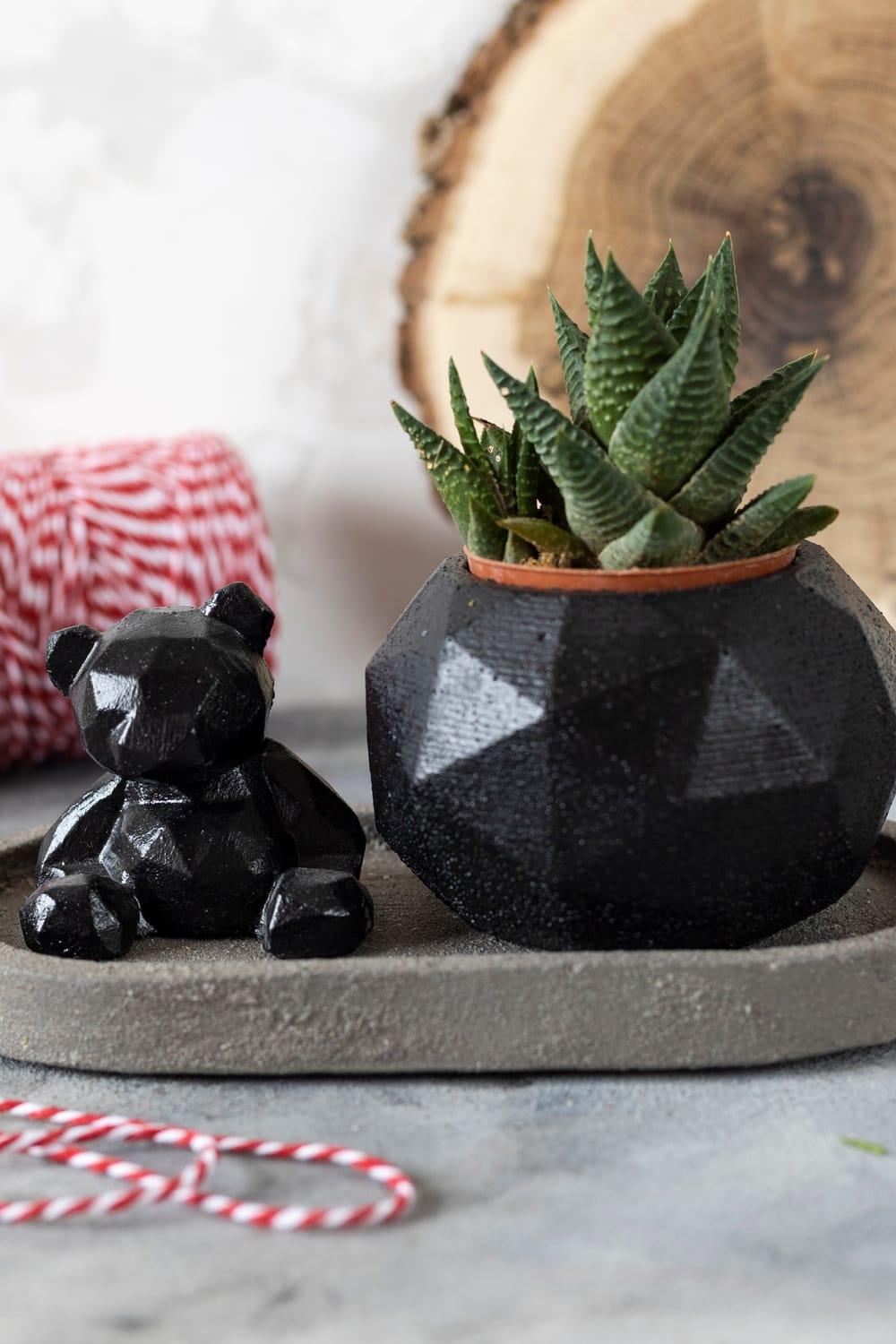 Jomo Tasarım-Beton Ayı Saksı Seti-Biblo-2-Milagron.com
