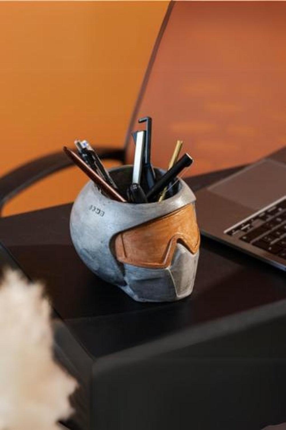 Jomo Tasarım-Beton Kask Kalemlik-Kalemlik-1-Milagron.com