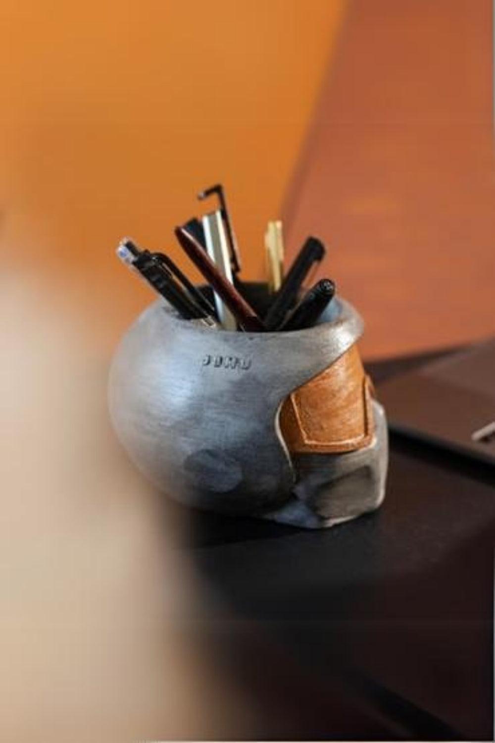 Jomo Tasarım-Beton Kask Kalemlik-Kalemlik-2-Milagron.com