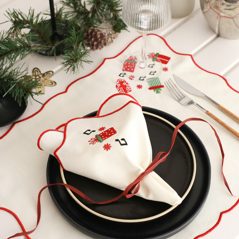 KM Home Collection-2'li Set Hediye İşlemeli Peçete-Peçete-2-Milagron.com