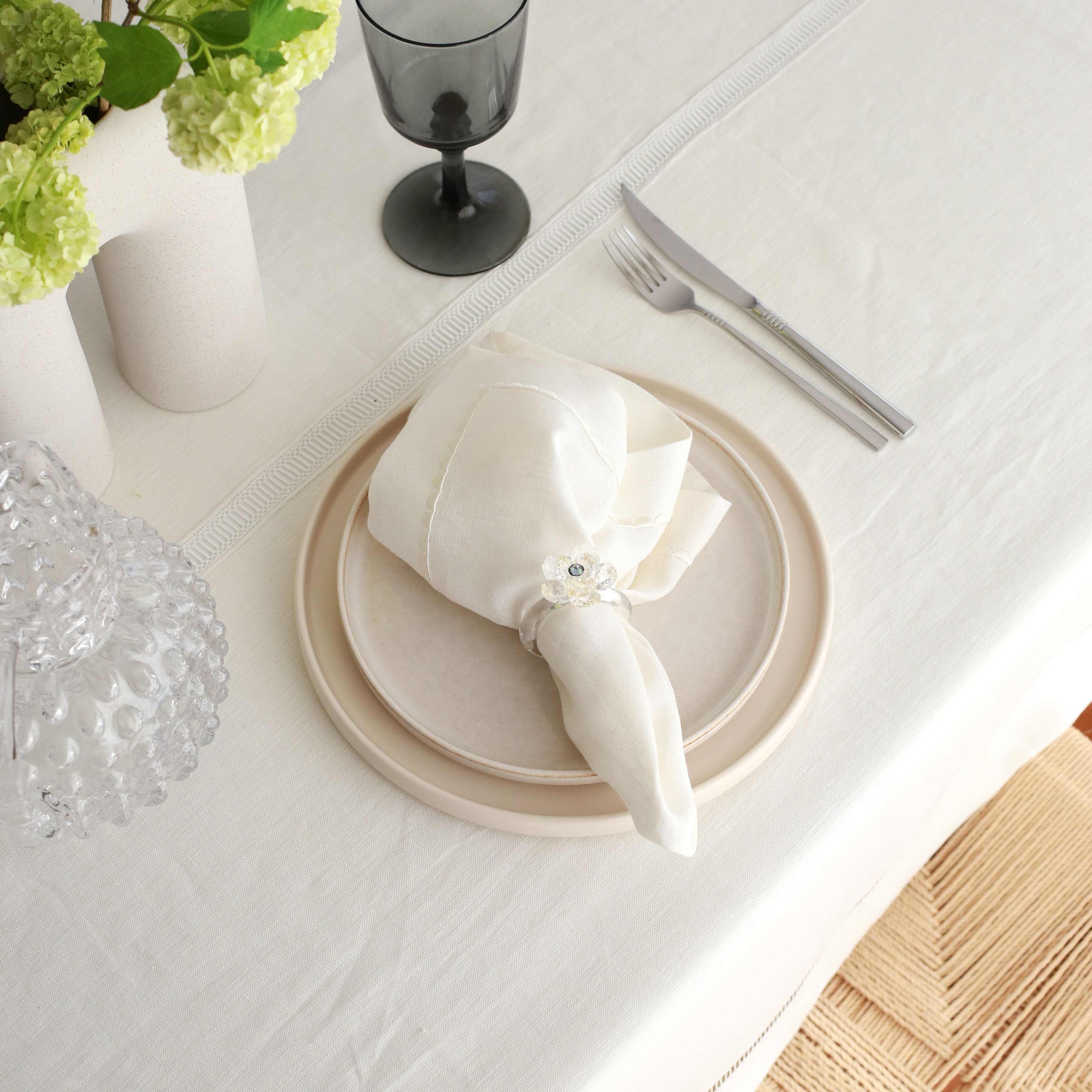 KM Home Collection-2'li Set Kristal Çiçek Motifli Peçetelik-Peçete-5-Milagron.com