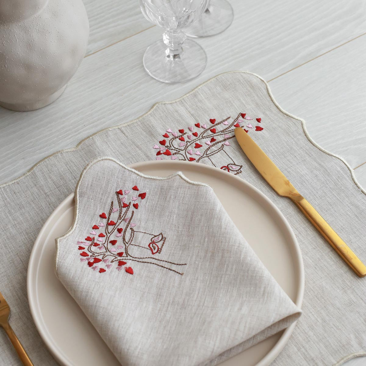 KM Home Collection-2'li Set Lovebirds İşlemeli Keten Peçete-Peçete-2-Milagron.com