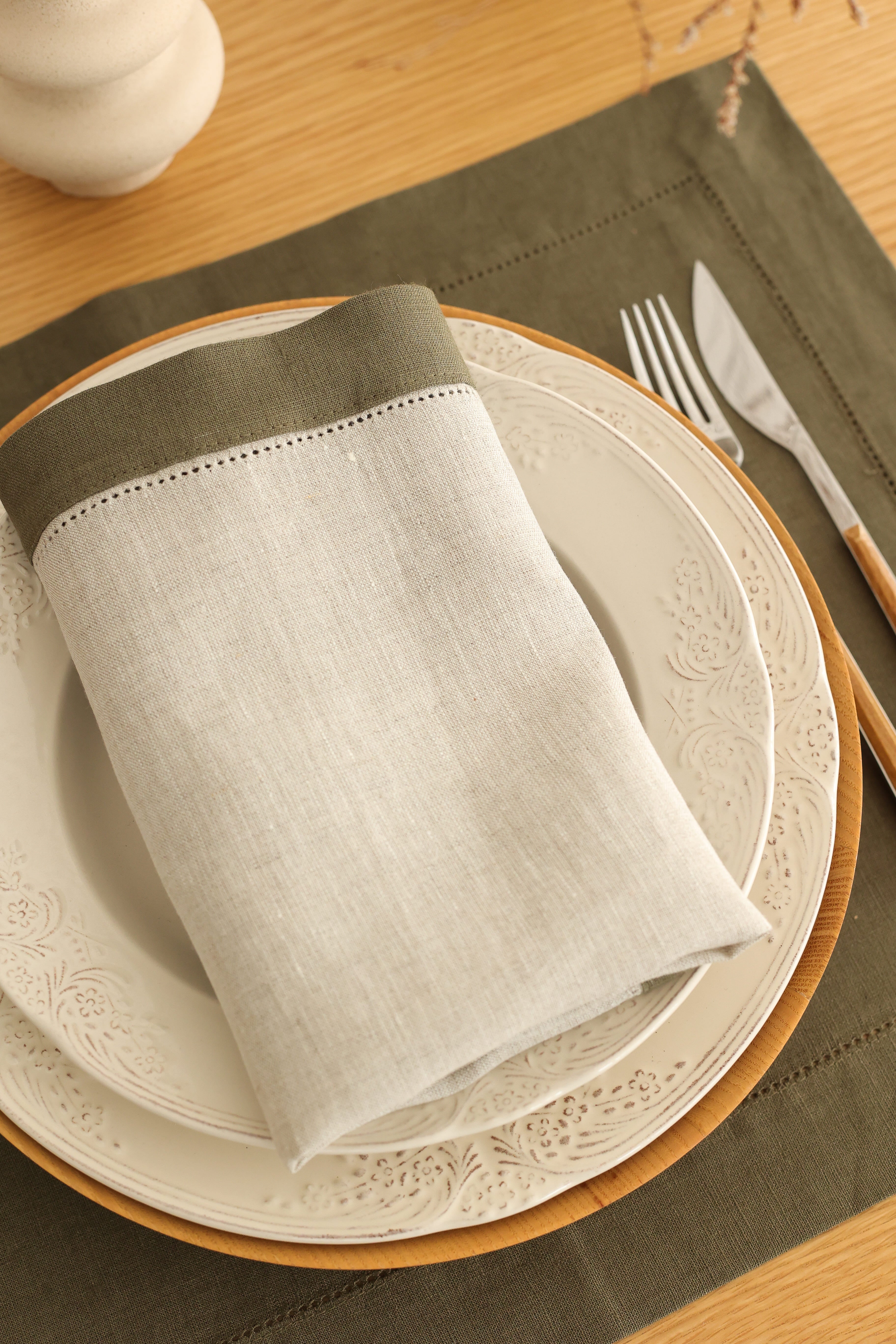 KM Home Collection-2'li Set Oliva Keten Peçete-Sunum Aksesuarları-4-Milagron.com