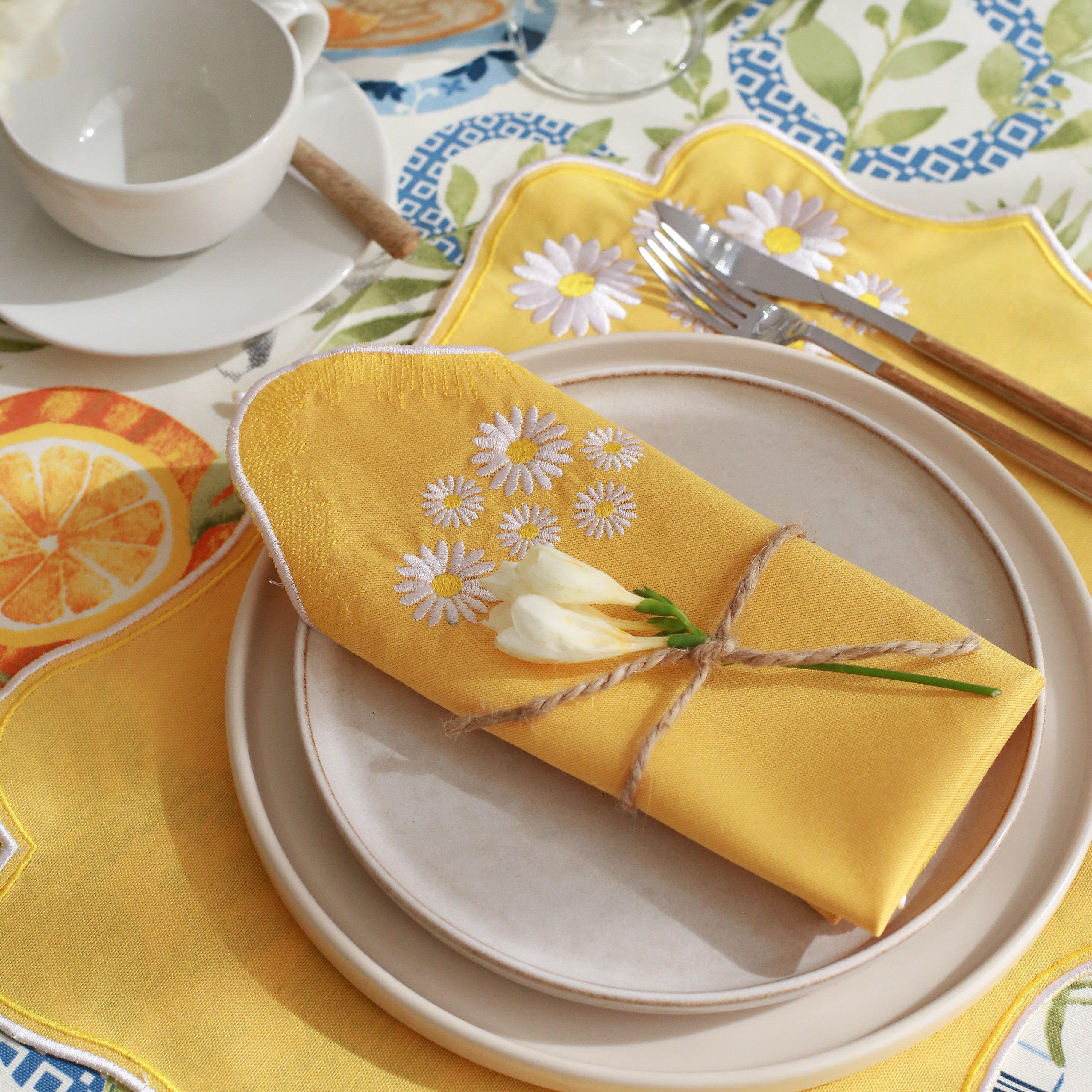 KM Home Collection-2’li Set Papatya İşlemeli Pamuk Peçete-Peçete-3-Milagron.com