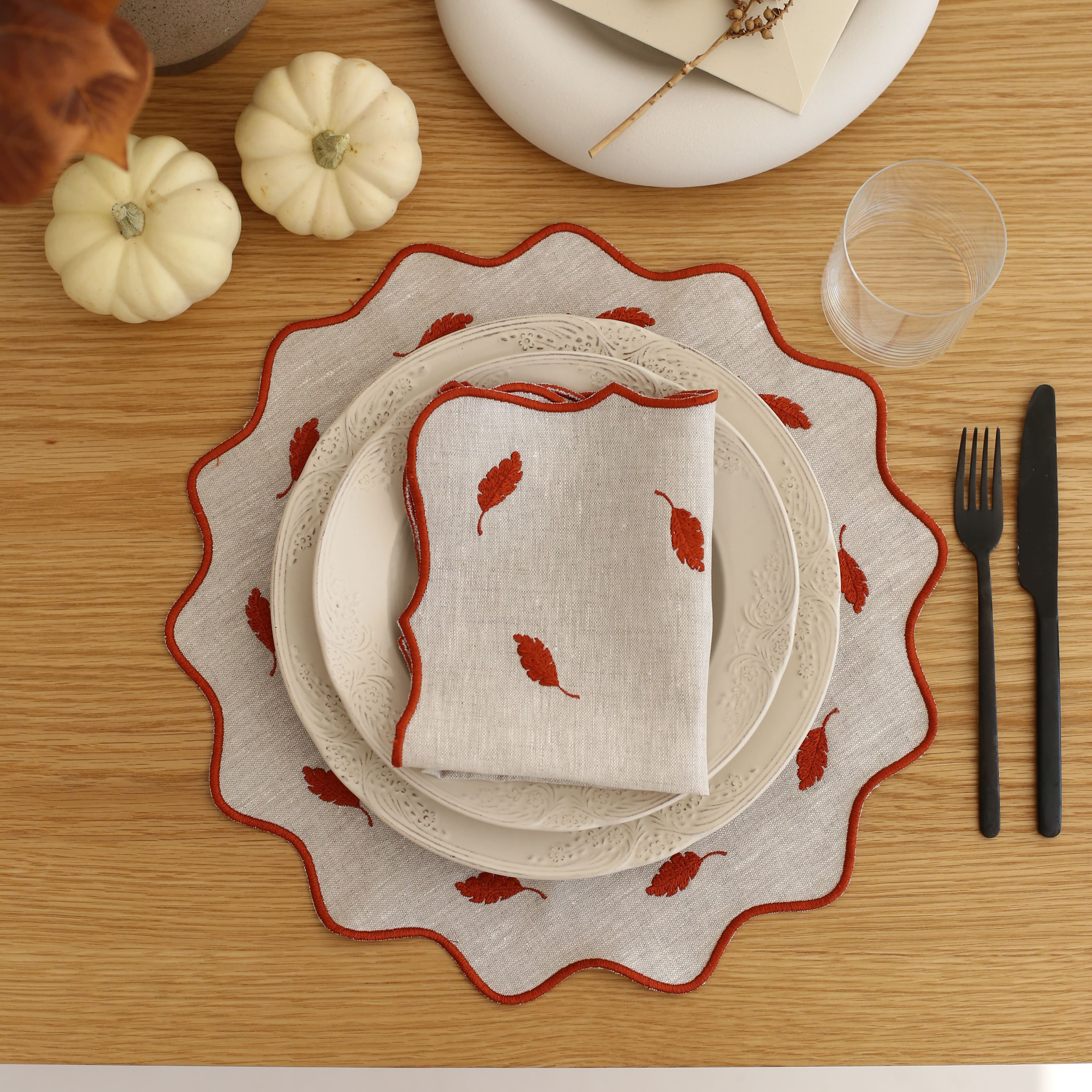 KM Home Collection-2'li Set Sonbahar Yaprakları İşlemeli Keten Amerikan Servis-Sunum Aksesuarları-1-Milagron.com