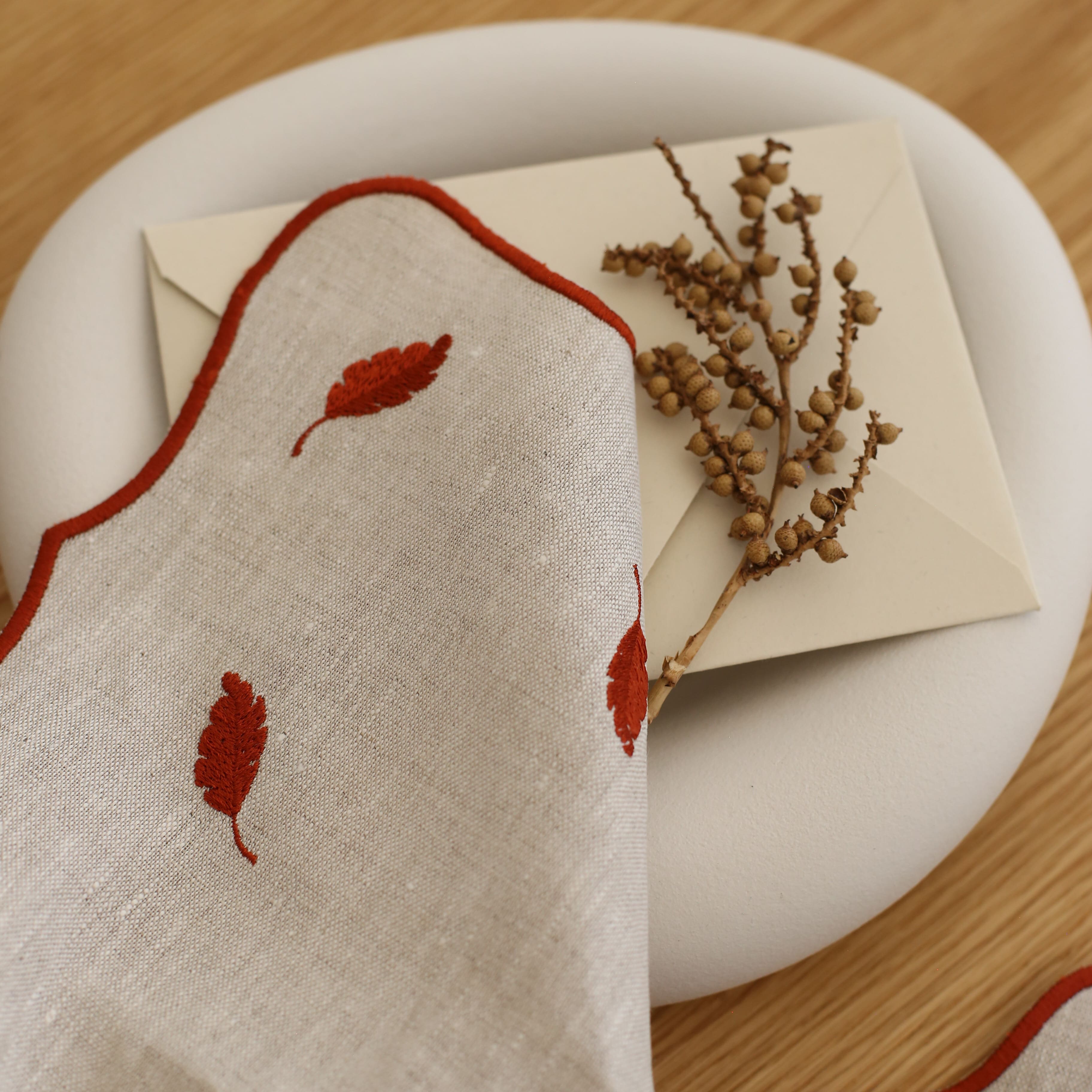 KM Home Collection-2'li Set Sonbahar Yaprakları İşlemeli Keten Peçete-Peçete-4-Milagron.com