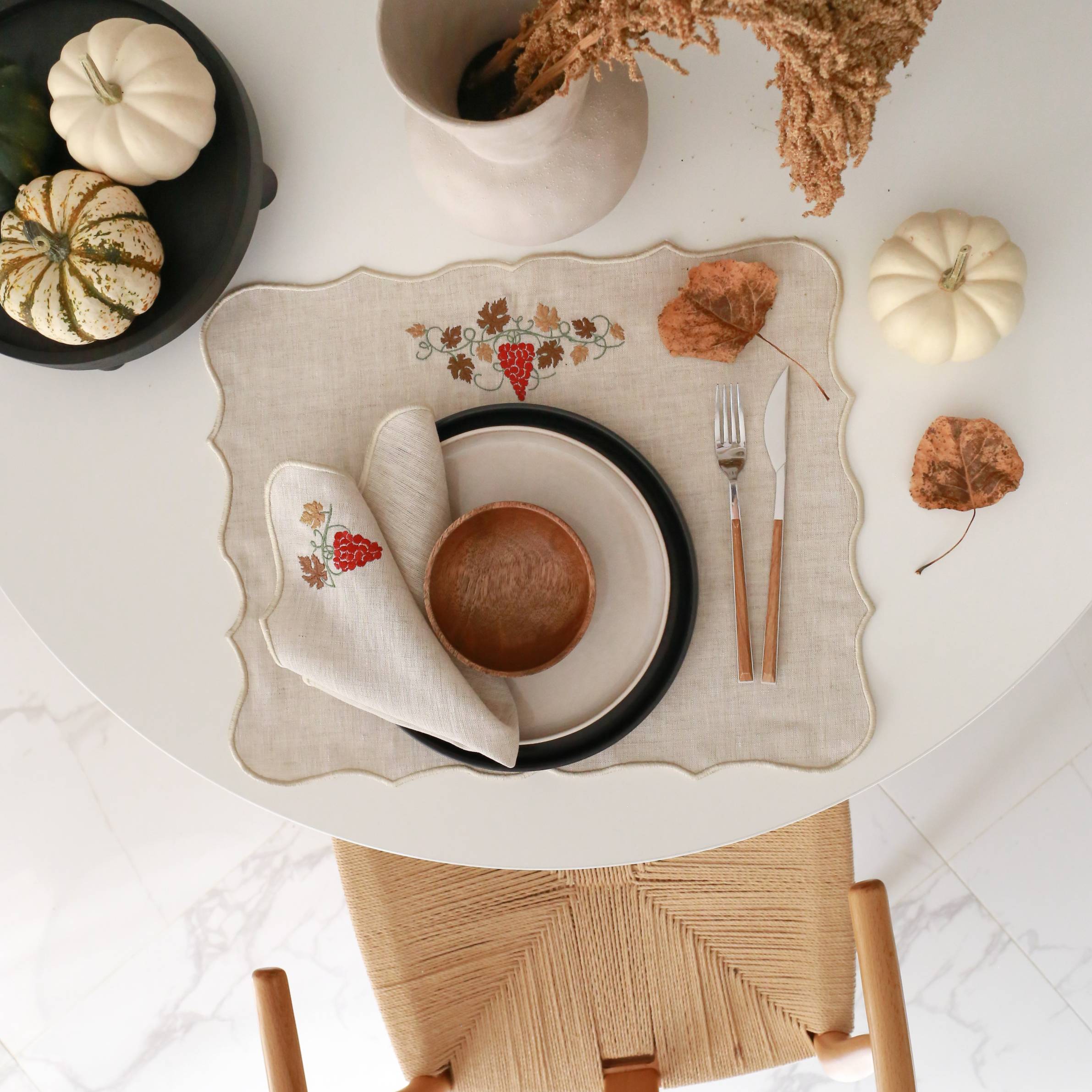 KM Home Collection-2'li Set Üzüm İşlemeli Keten Peçete-Peçete-1-Milagron.com