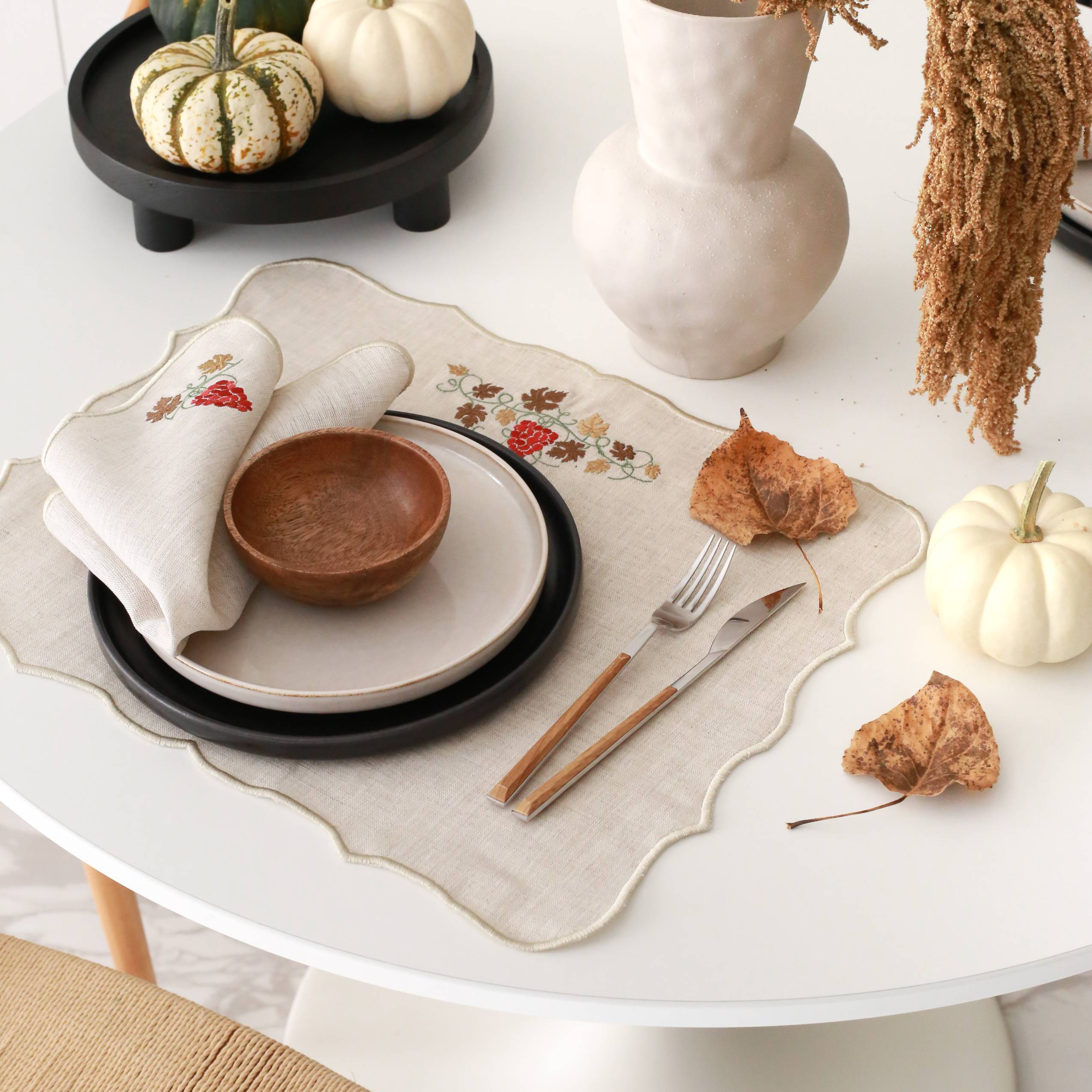 KM Home Collection-2'li Set Üzüm İşlemeli Keten Peçete-Peçete-4-Milagron.com