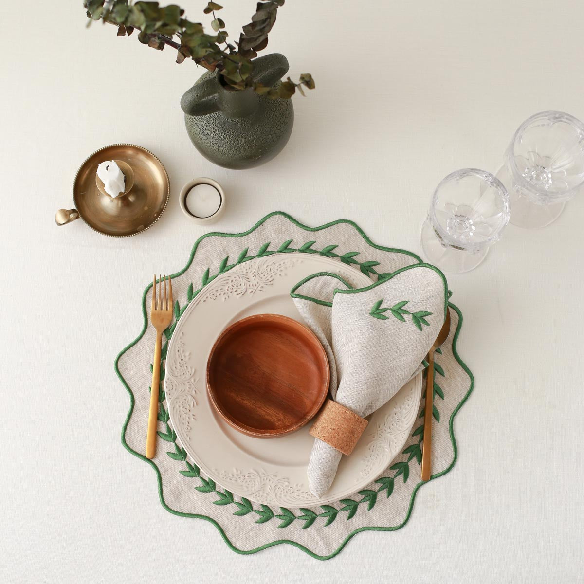 KM Home Collection-2'li Set Yeşil Yaprak İşlemeli Keten Peçete-Peçete-1-Milagron.com