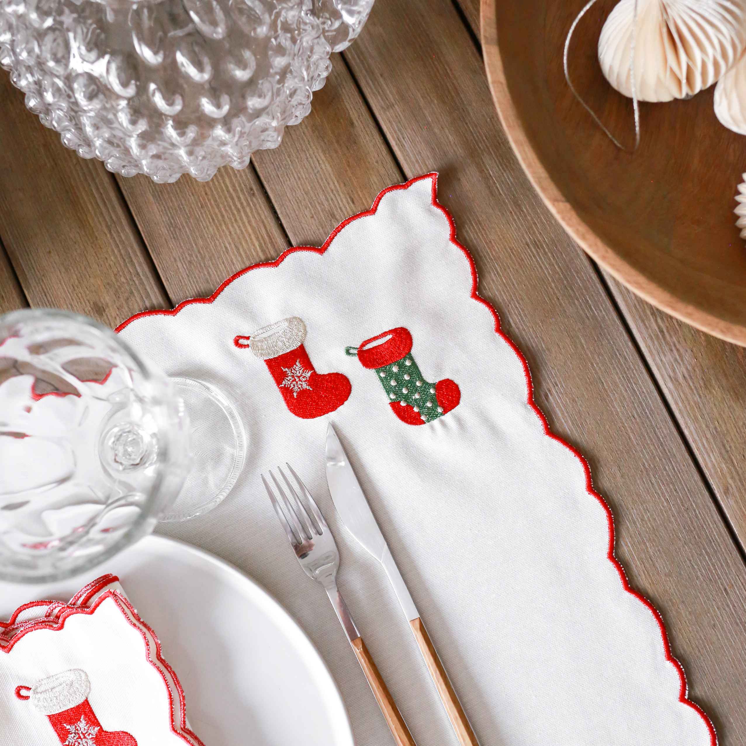 KM Home Collection-2'li Set Yılbaşı Çorabı İşlemeli Pamuk Amerikan Servis-Sunum Aksesuarları-3-Milagron.com