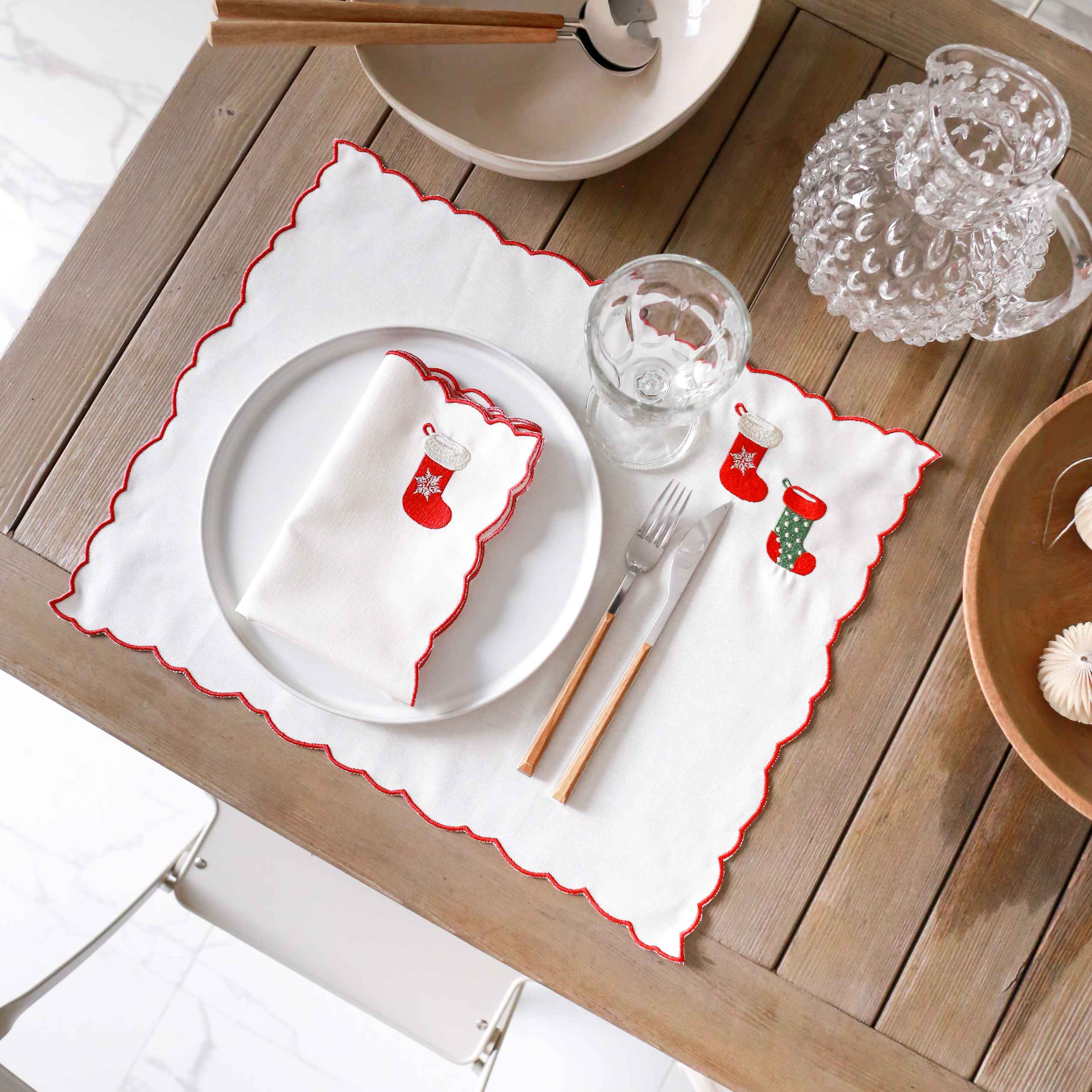 KM Home Collection-2'li Set Yılbaşı Çorabı İşlemeli Pamuk Peçete-Peçete-1-Milagron.com