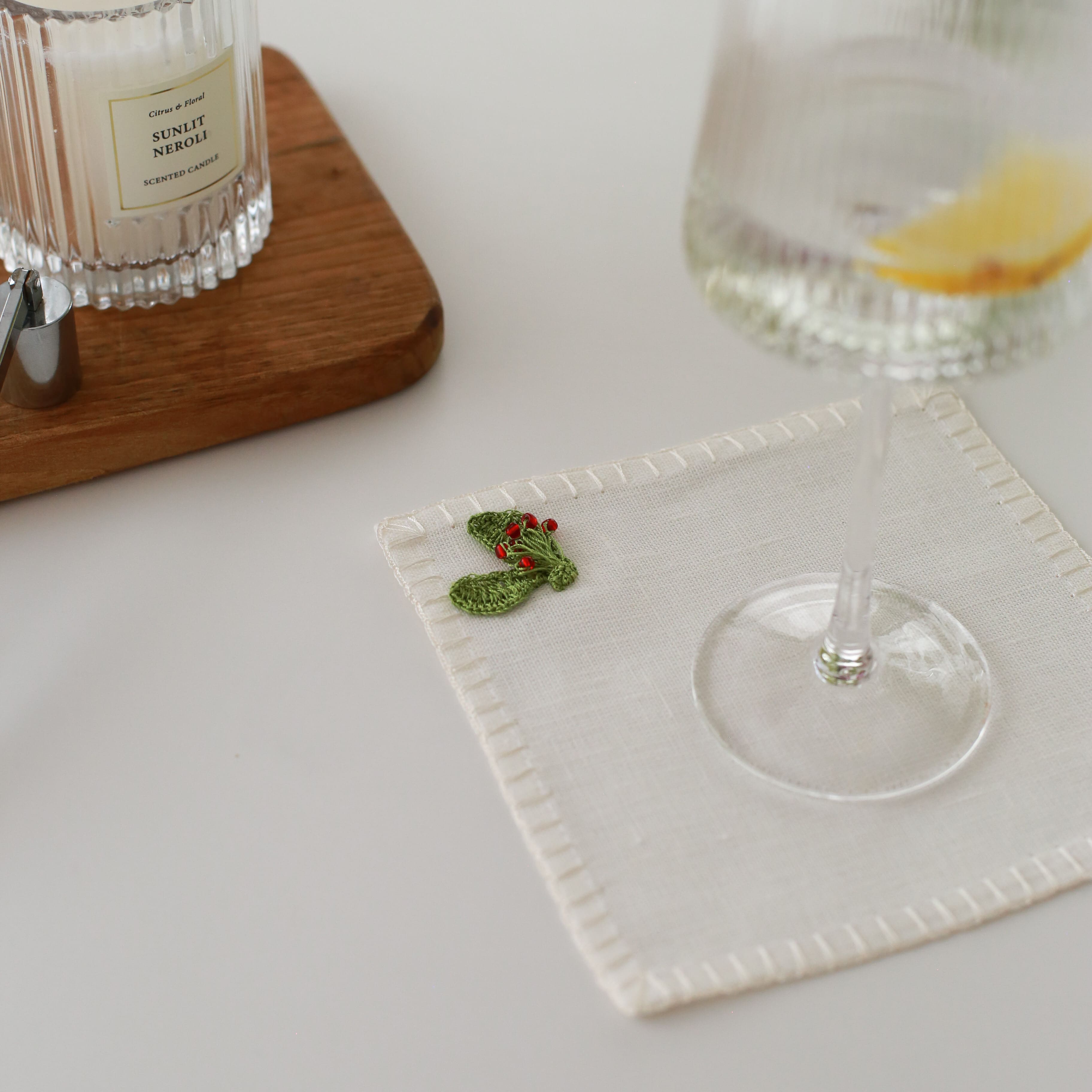 KM Home Collection-4'lü Set Kiraz El İşlemeli Kokteyl Peçete-Peçete-2-Milagron.com