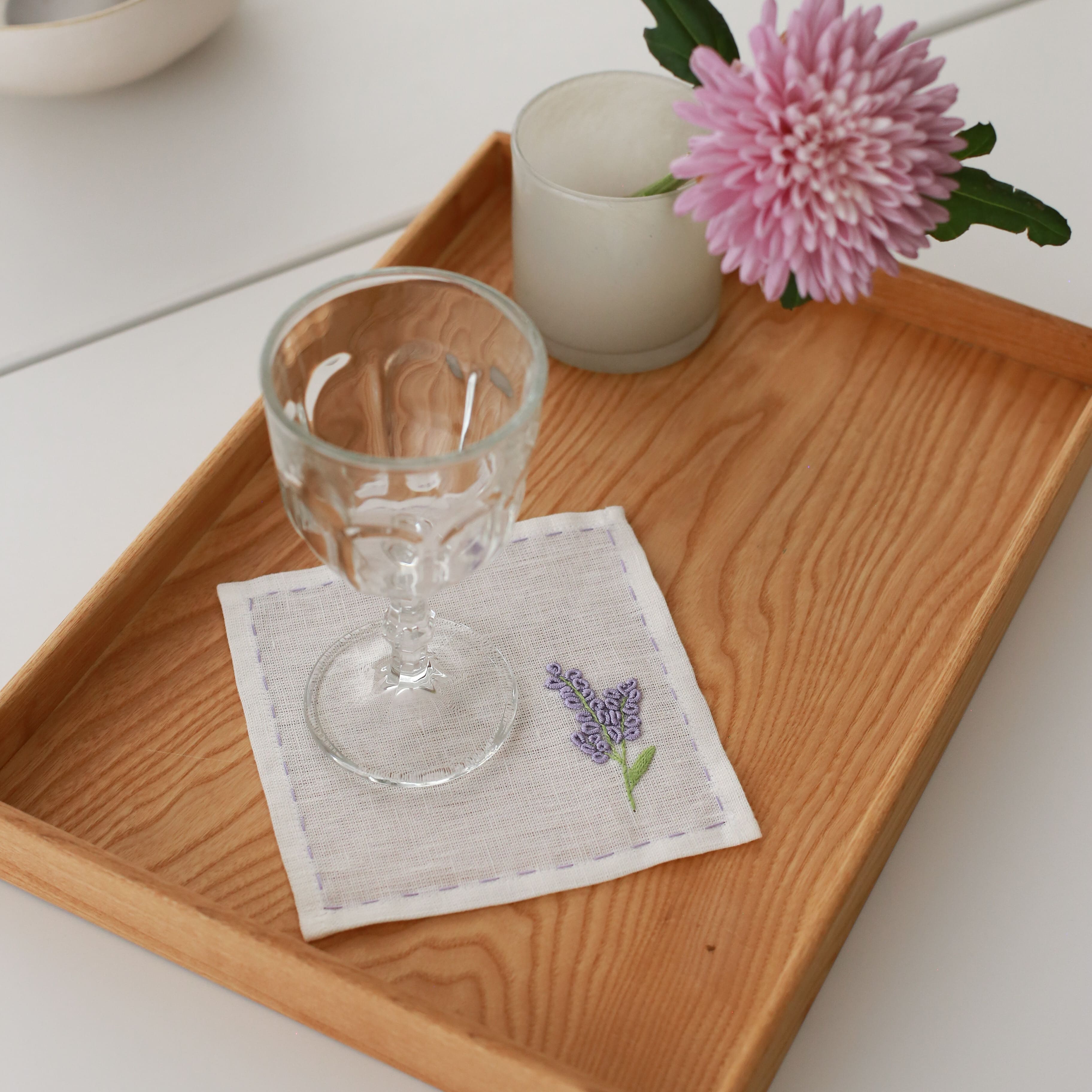 KM Home Collection-4'lü Set Lavanta El İşlemeli Kokteyl Peçete-Peçete-1-Milagron.com