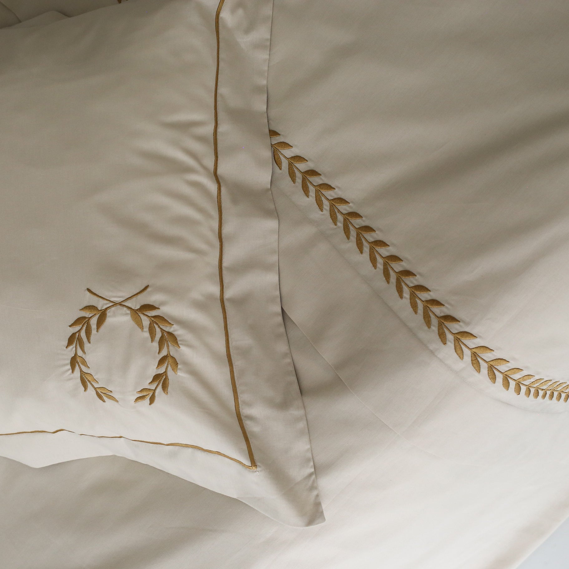 KM Home Collection-Altın Başak İşlemeli Nevresim Takımı-Nevresim Takımı-3-Milagron.com