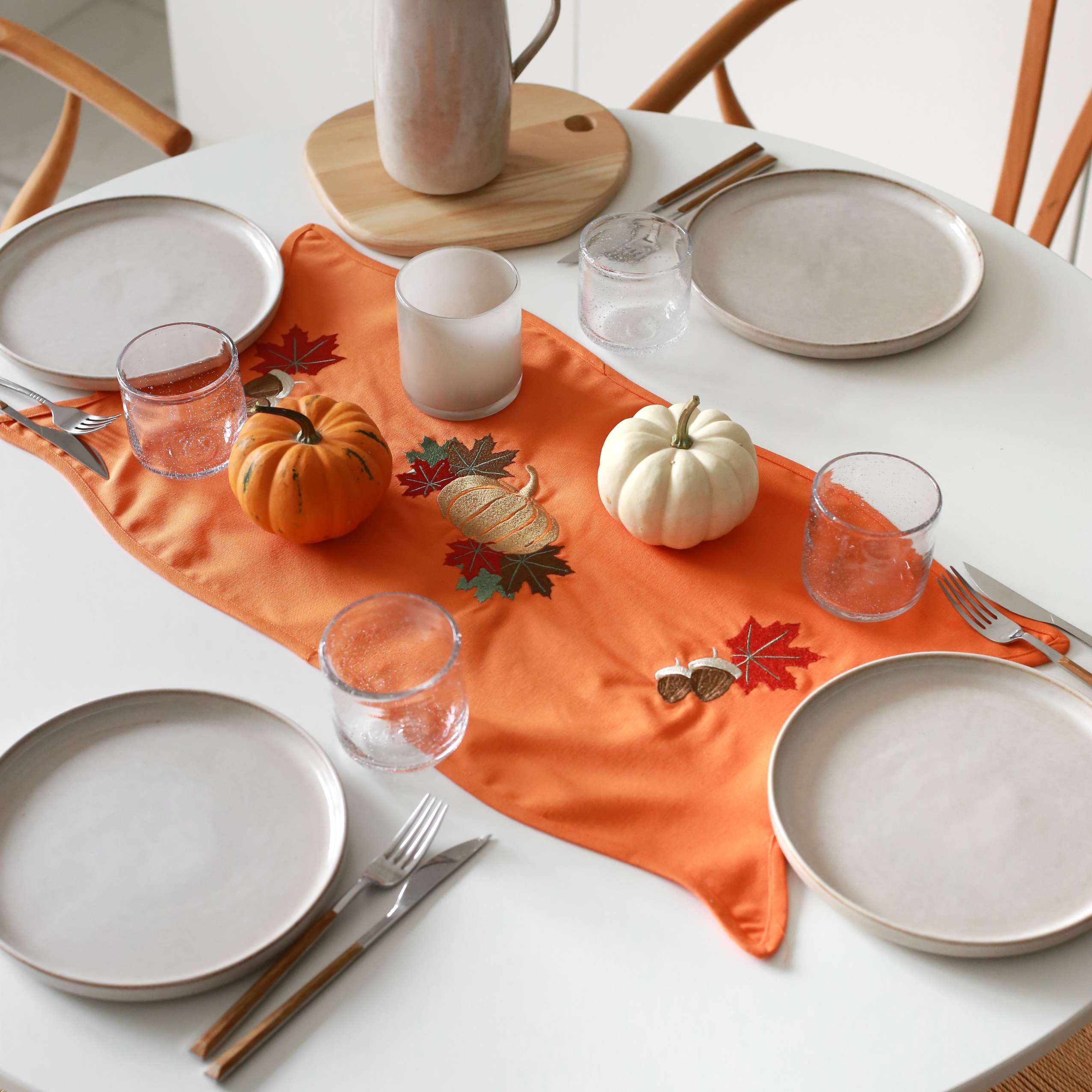 KM Home Collection-Balkabağı İşlemeli Pamuk Runner-Runner-1-Milagron.com