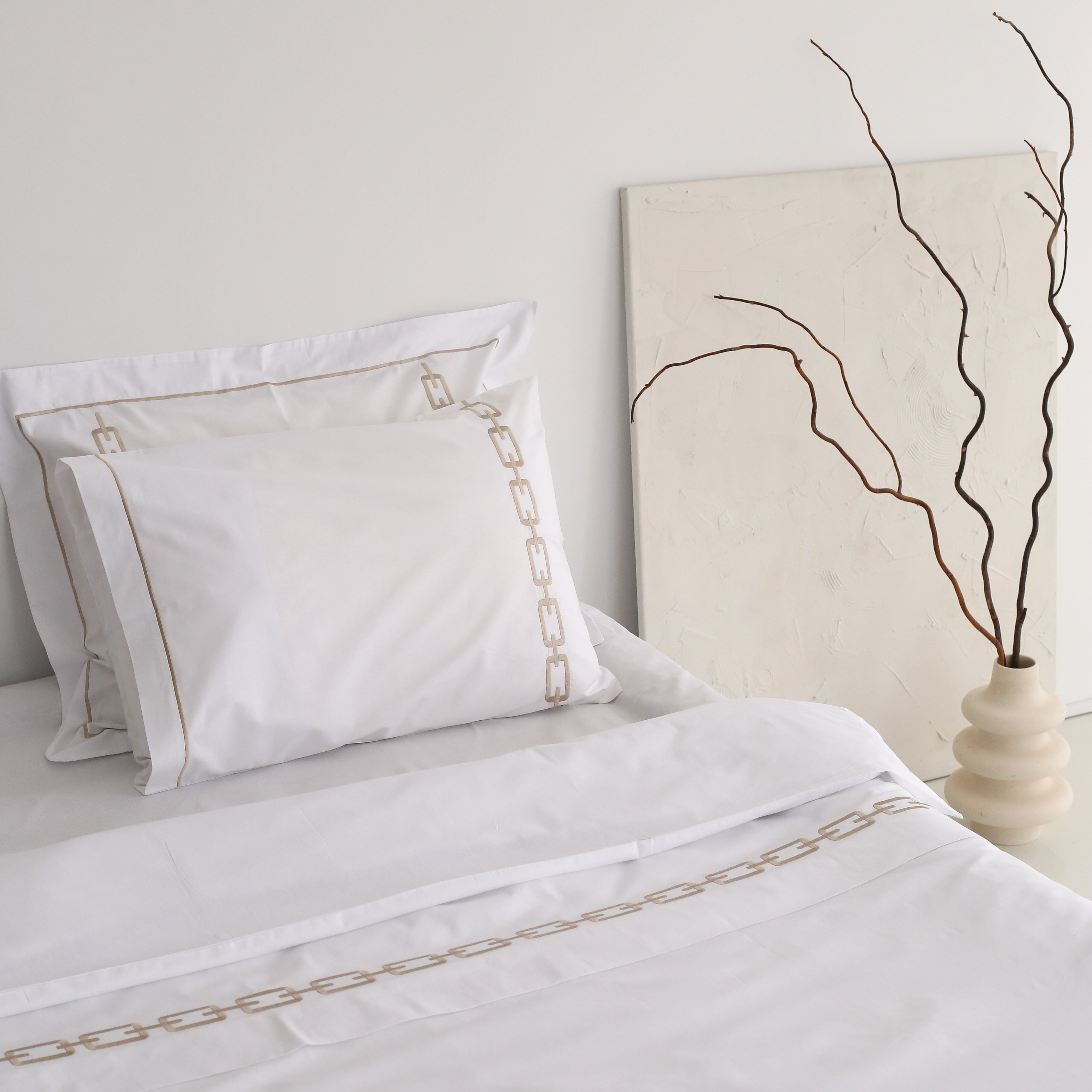 KM Home Collection-Bej Zincir İşlemeli Nevresim Takımı-Nevresim Takımı-3-Milagron.com