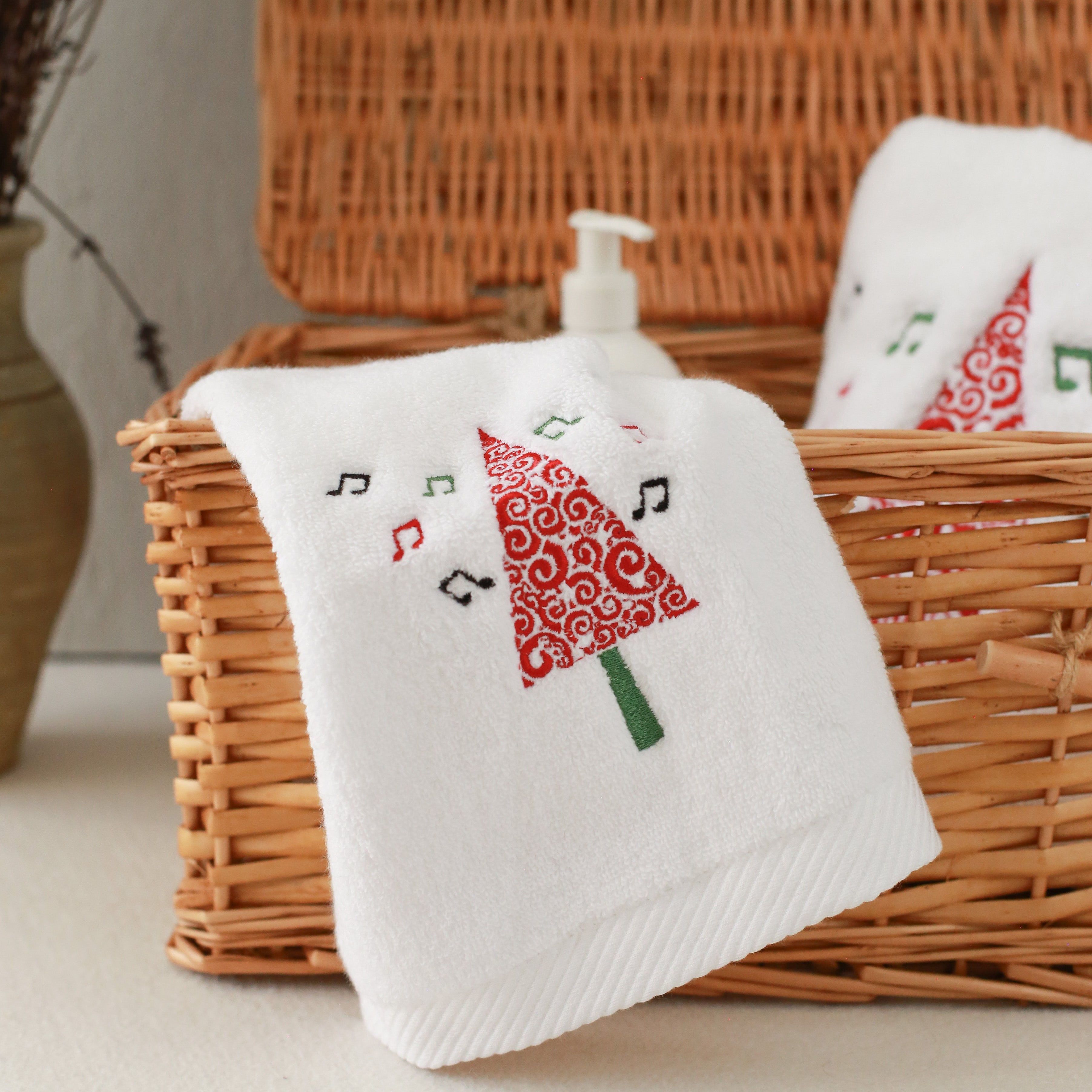 KM Home Collection-Çam İşlemeli Pamuk El Havlusu-Havlu & Peştamal-4-Milagron.com