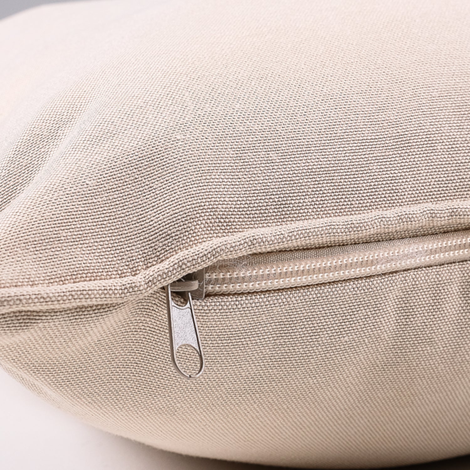 KM Home Collection-İstridye İşlemeli Kırlent Kılıfı-Yastık Kılıfı-3-Milagron.com