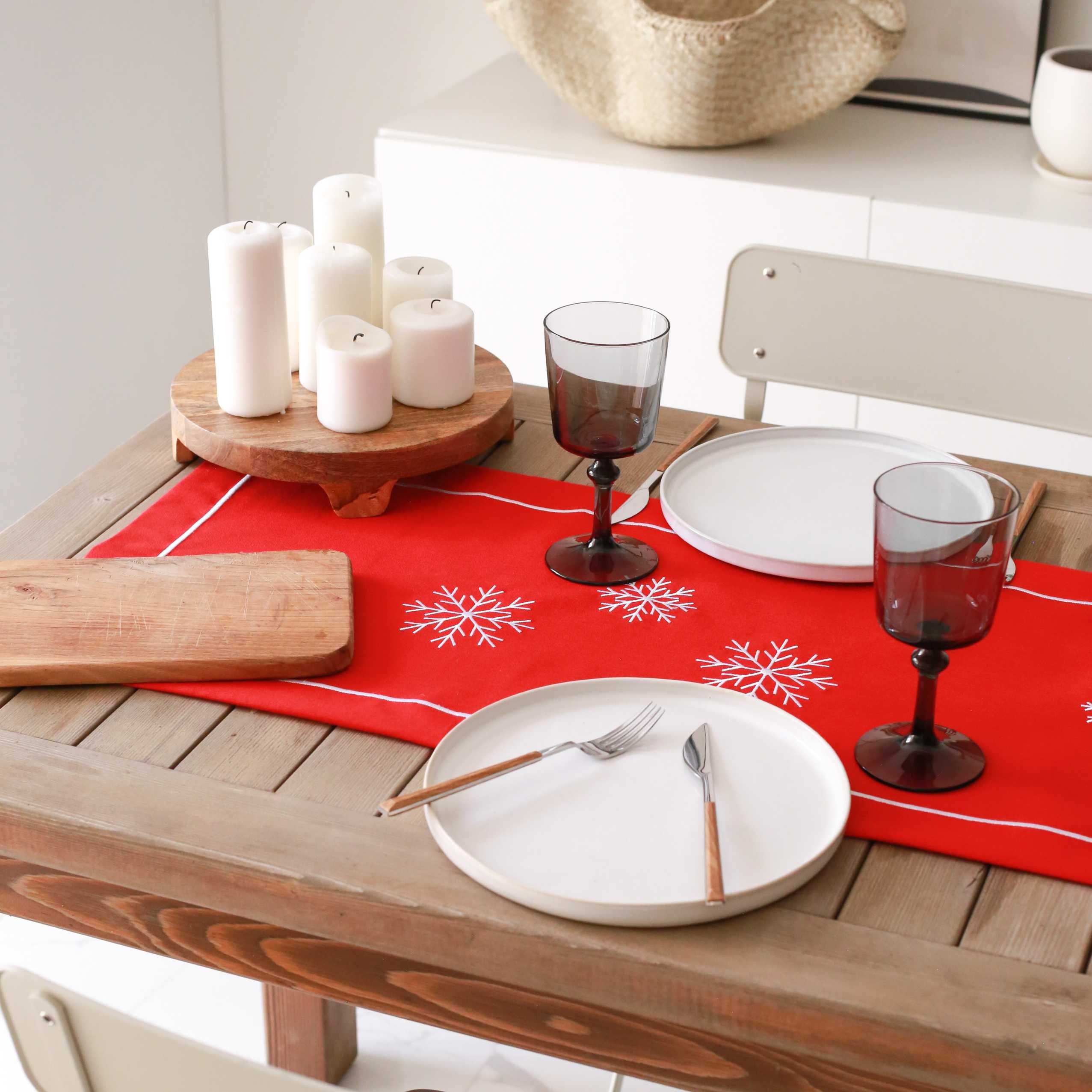 KM Home Collection-Kar Tanesi İşlemeli Pamuk Runner-Runner-6-Milagron.com