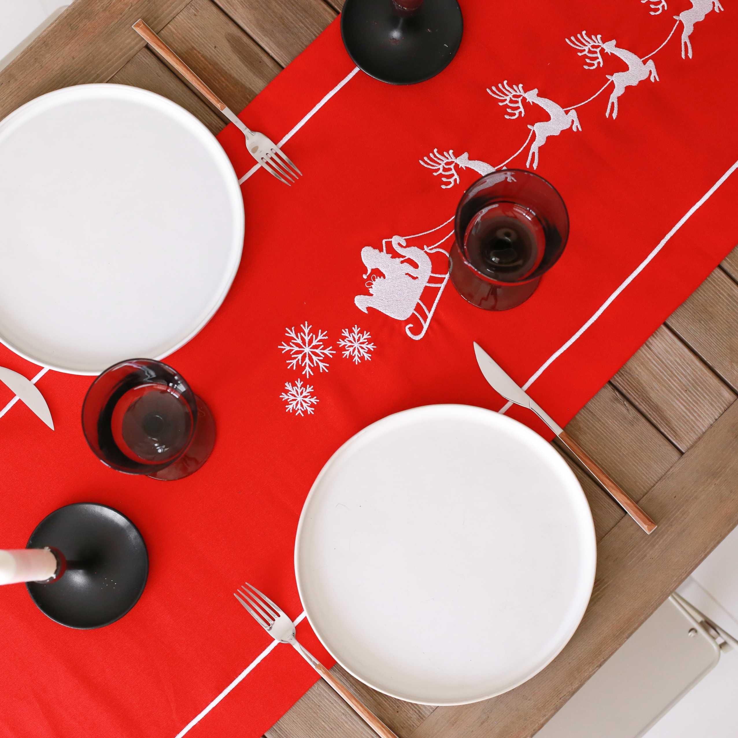 KM Home Collection-Kızak İşlemeli Pamuk Runner-Runner-1-Milagron.com