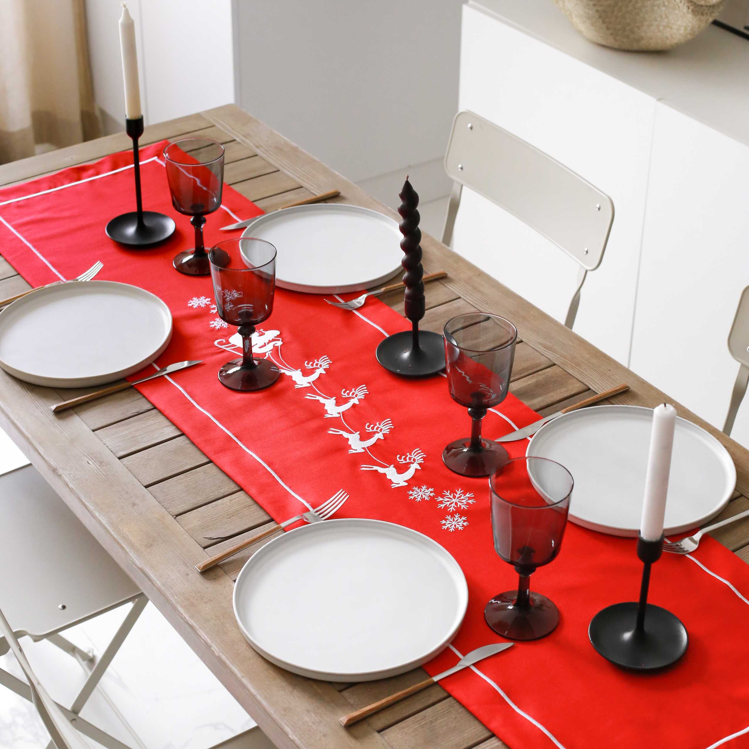 KM Home Collection-Kızak İşlemeli Pamuk Runner-Runner-2-Milagron.com