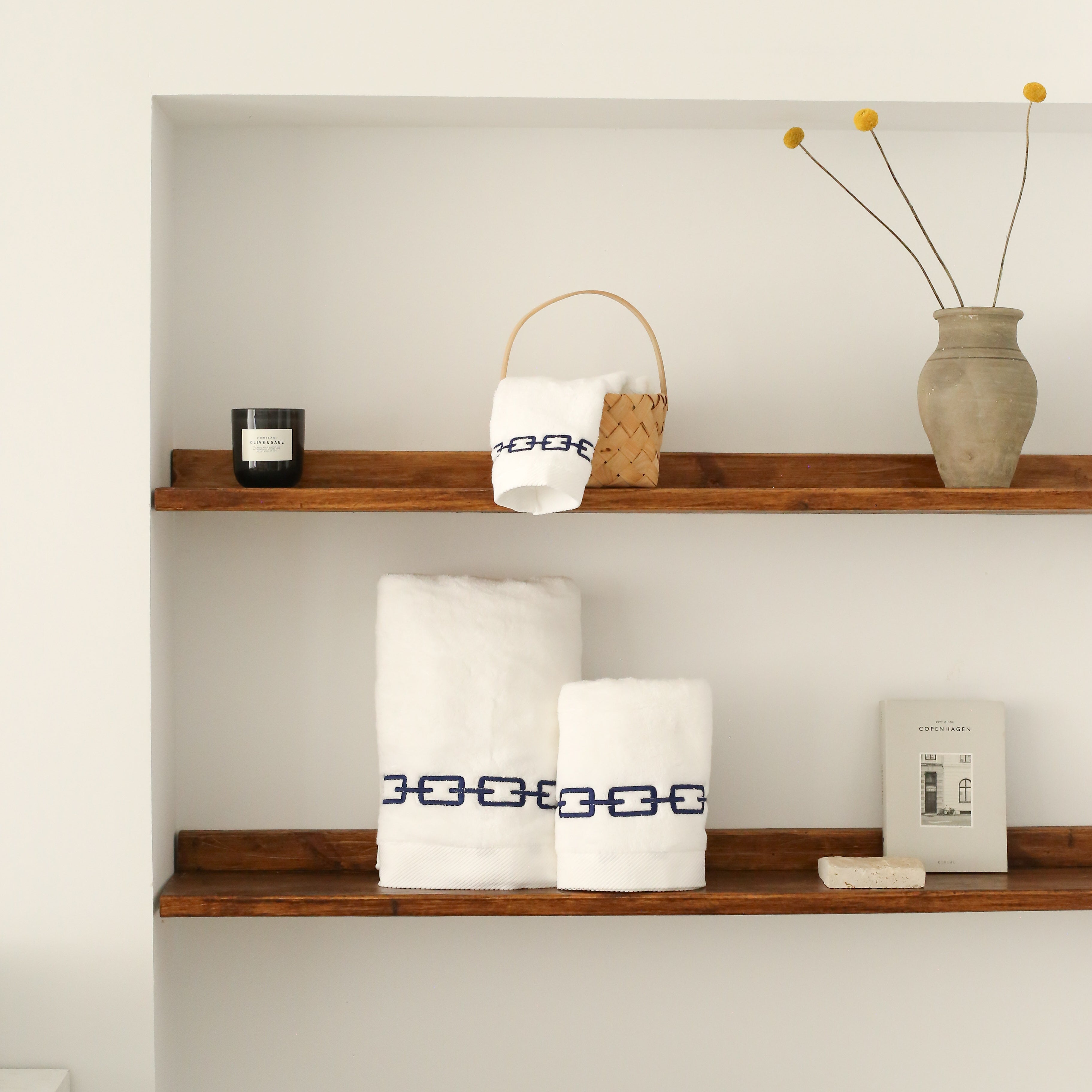 KM Home Collection-Lacivert Zincir İşlemeli Pamuk El Havlusu-Havlu & Peştamal-2-Milagron.com