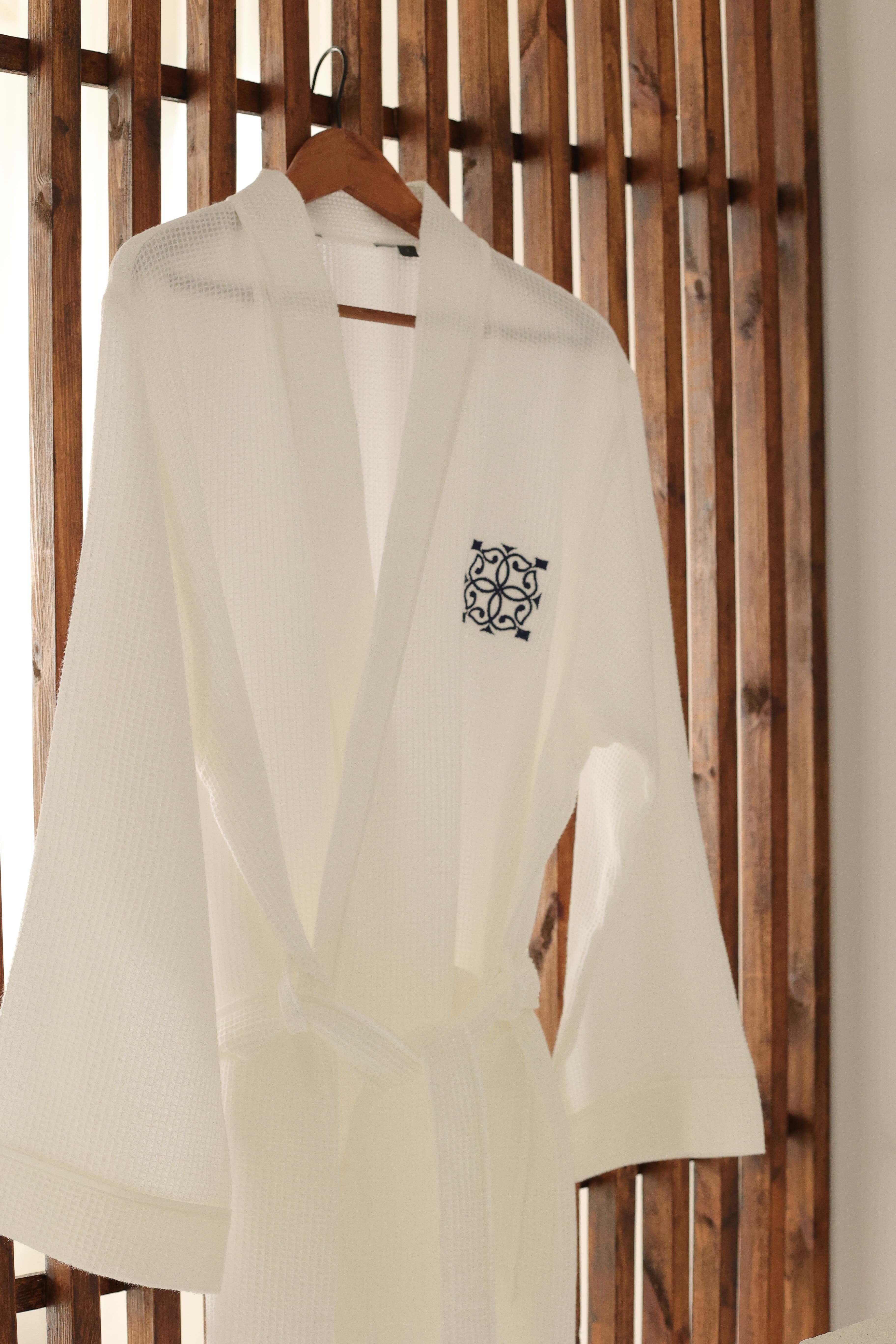 KM Home Collection-Mira Waffle Bornoz-Bornoz-5-Milagron.com