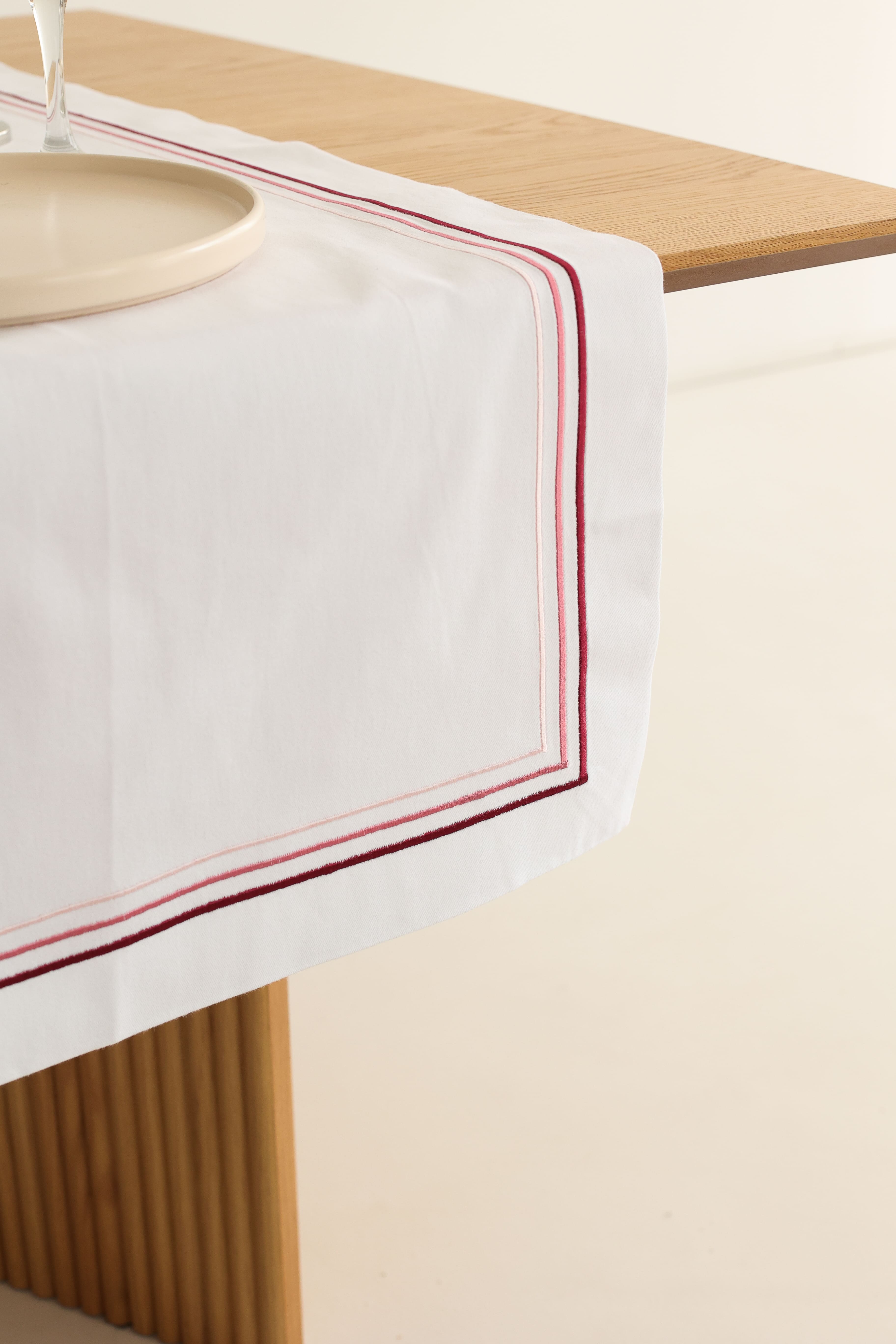 KM Home Collection-Rosé Pamuk Runner-Masa Örtüleri-2-Milagron.com