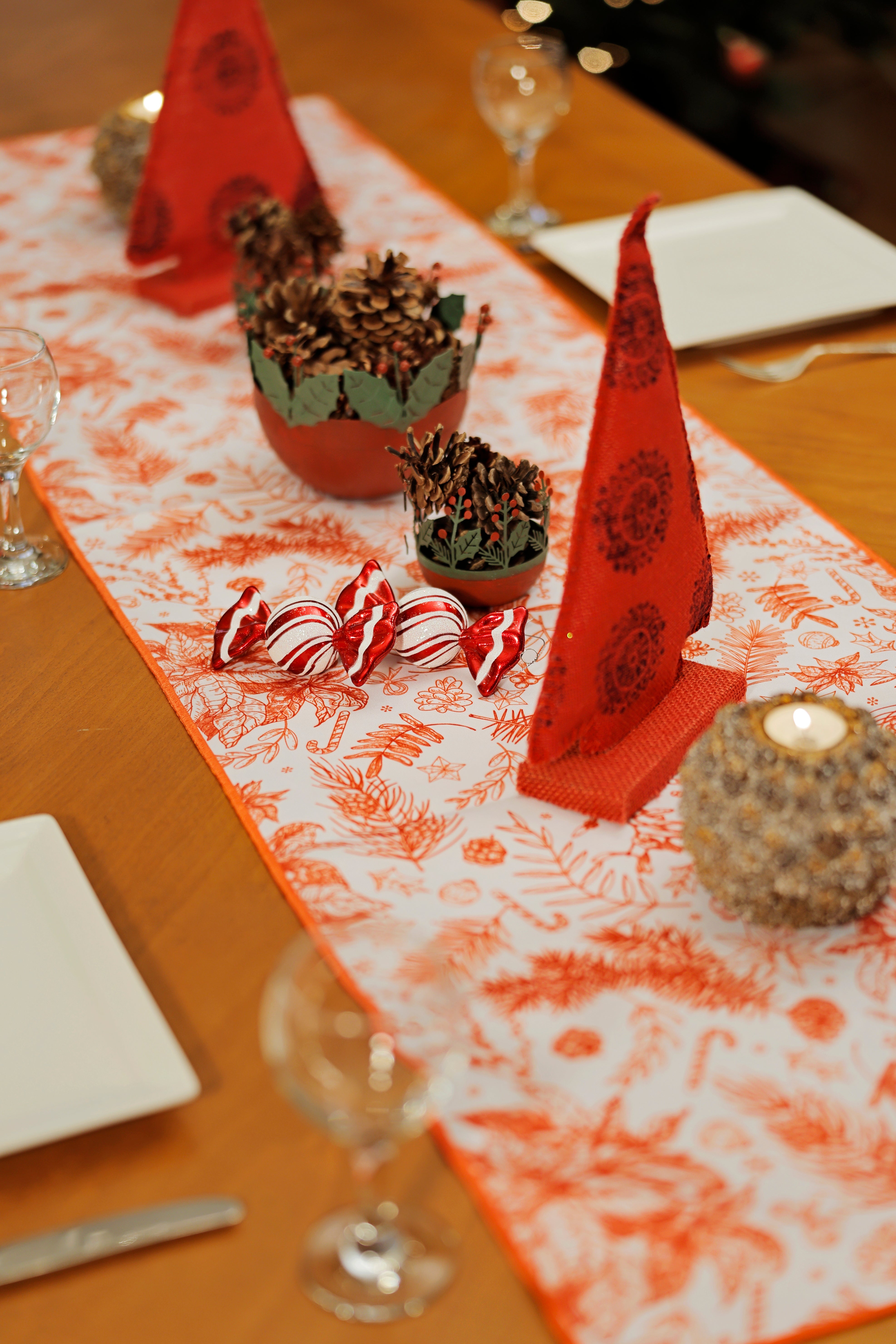 KM Home Collection-Yılbaşı Temalı Turuncu Runner-Runner-3-Milagron.com