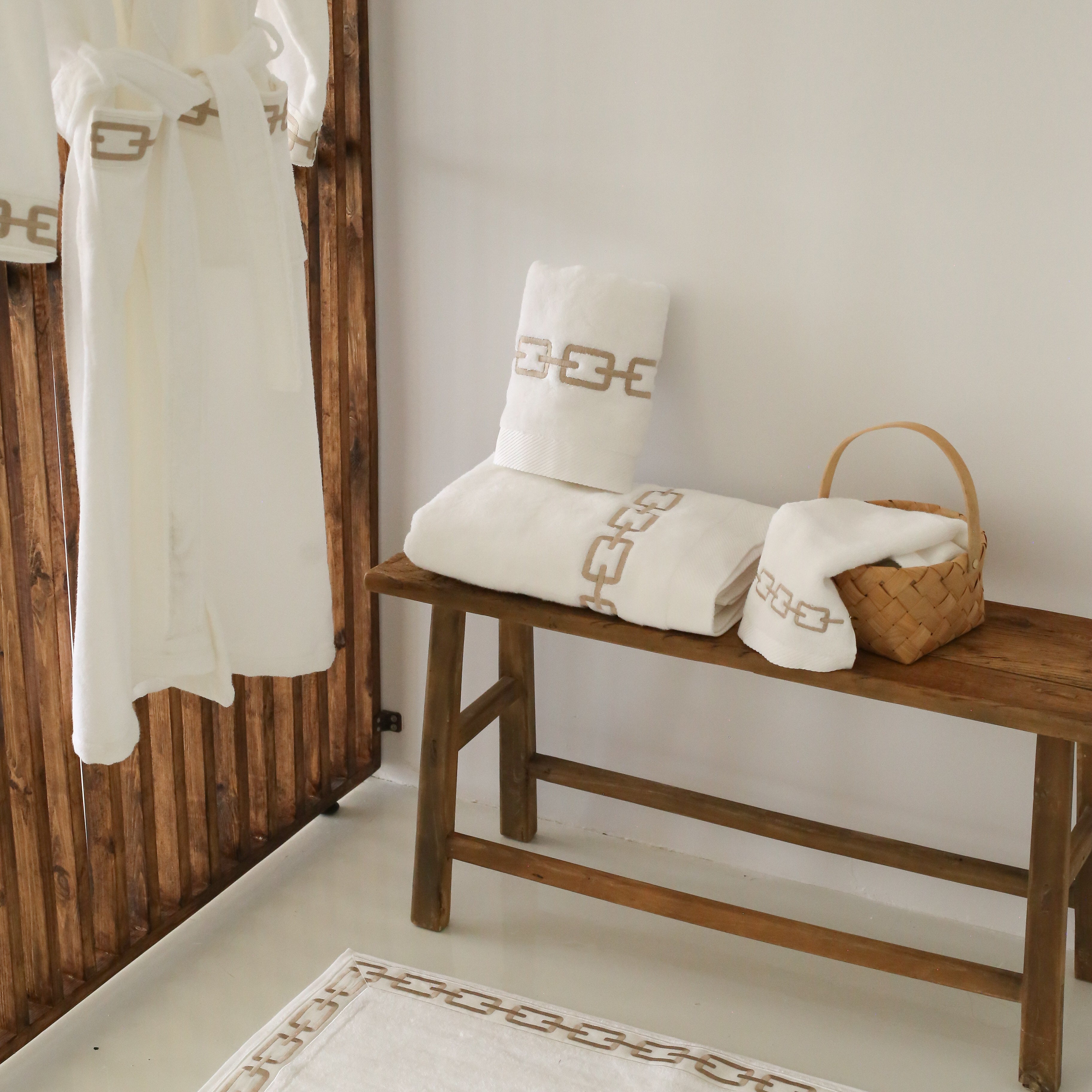 KM Home Collection-Zincir İşlemeli Pamuk El Havlusu-Havlu & Peştamal-2-Milagron.com