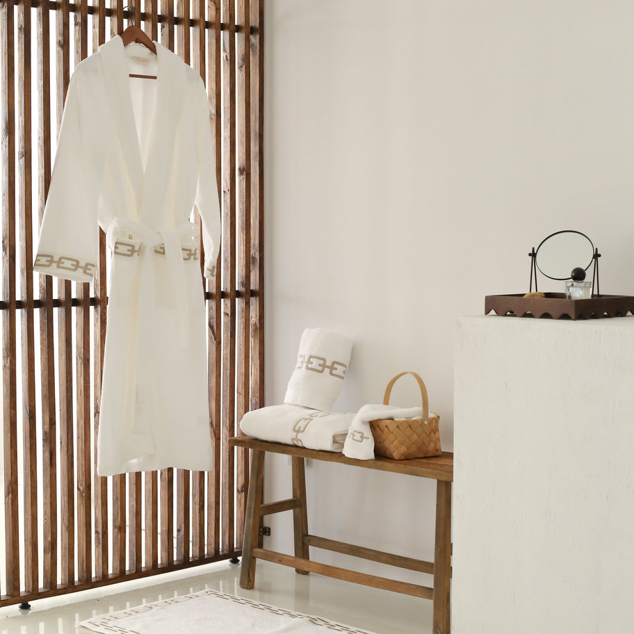 KM Home Collection-Zincir İşlemeli Pamuk Yüz Havlusu-Havlu & Peştamal-3-Milagron.com