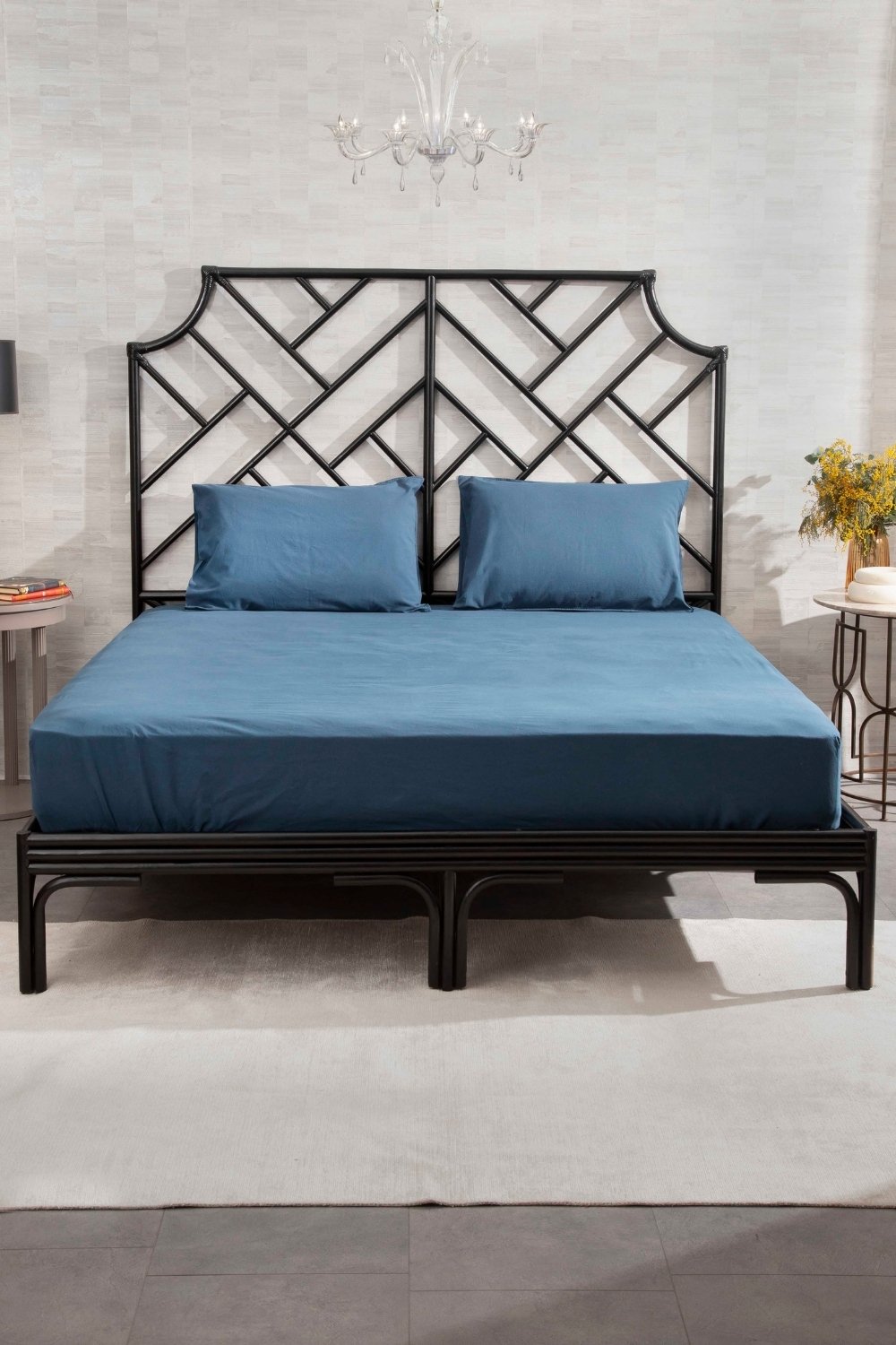 Kaay-Kaay Premium Lastikli Çarşaf Dahil Nevresim Takımı 200x220 Çift Kişilik Lacivert-Nevresim Takımı-2-Milagron.com