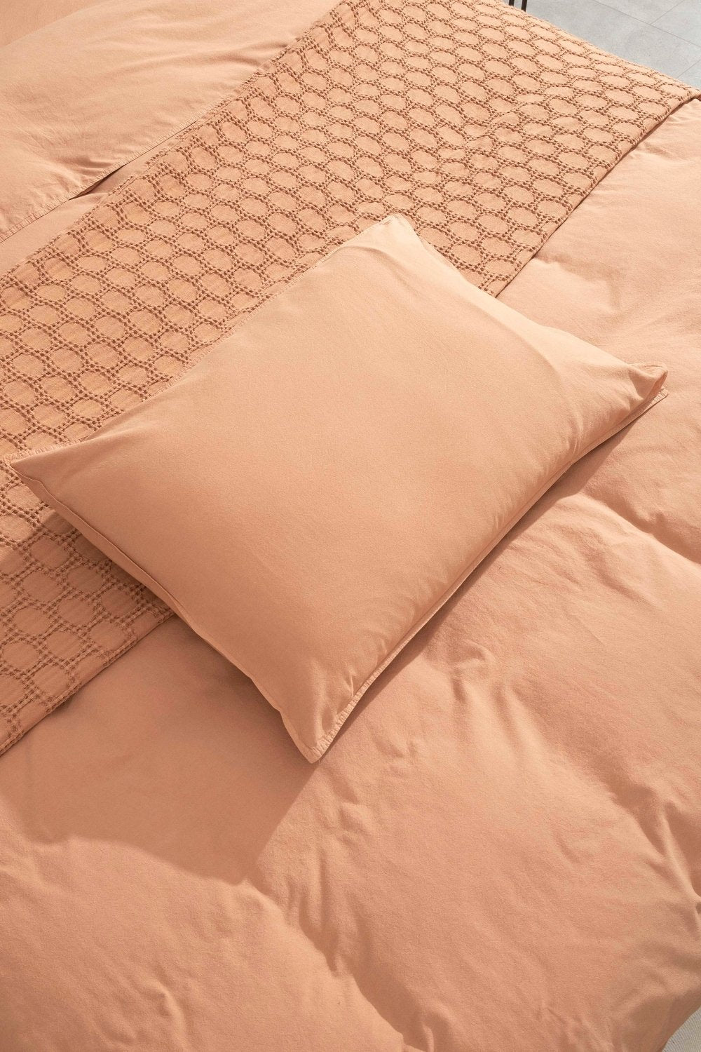 Kaay-Kaay Premium Lastikli Çarşaf Dahil Nevresim Takımı 200x220 Çift Kişilik Tarçın-Nevresim Takımı-4-Milagron.com