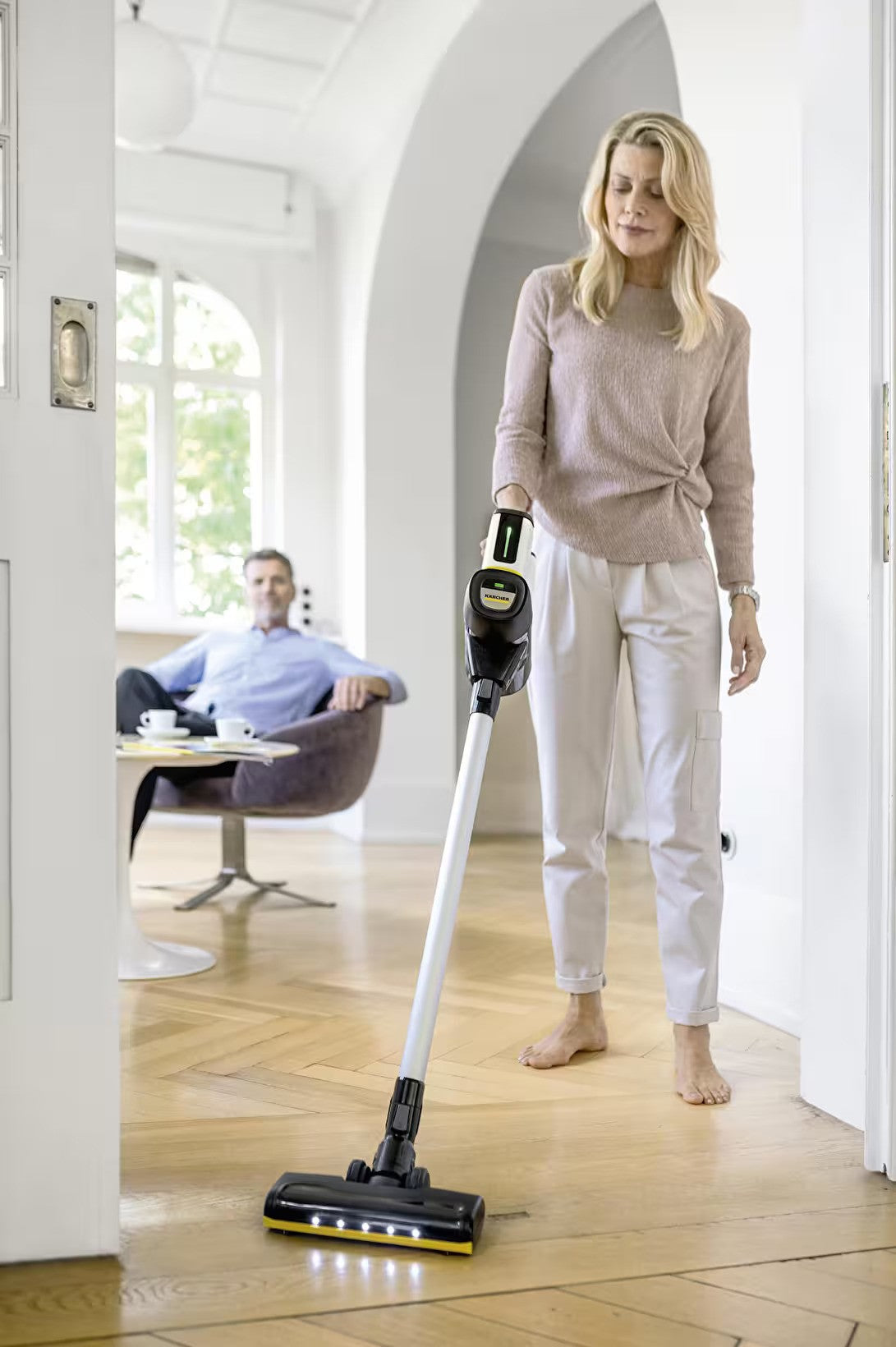 Karcher VC 7 Cordless YourMax EU Şarjlı Dikey Süpürge Beyaz