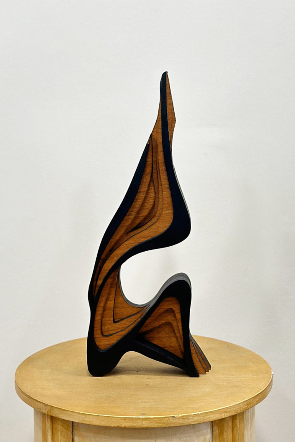 Karo Design-Secde Ahşap Figür Dekorasyonu-Biblo-1-Milagron.com