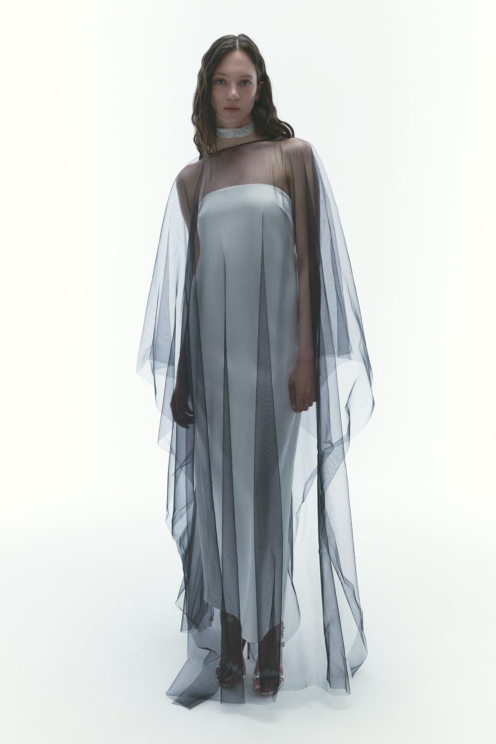 Karrla-Nova Black Tulle Cape-Panço-1-Milagron.com