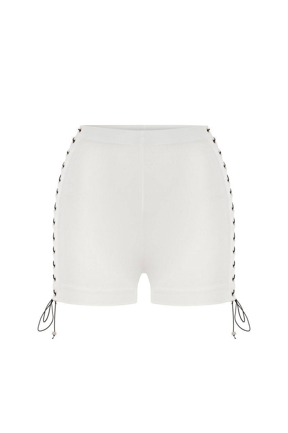 Khéla The Label-Obsession Shorts In White-Şort-1-Milagron.com