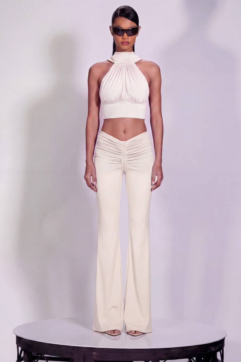 Khéla The Label-On Repeat Pants Off-White-Pantolon-1-Milagron.com