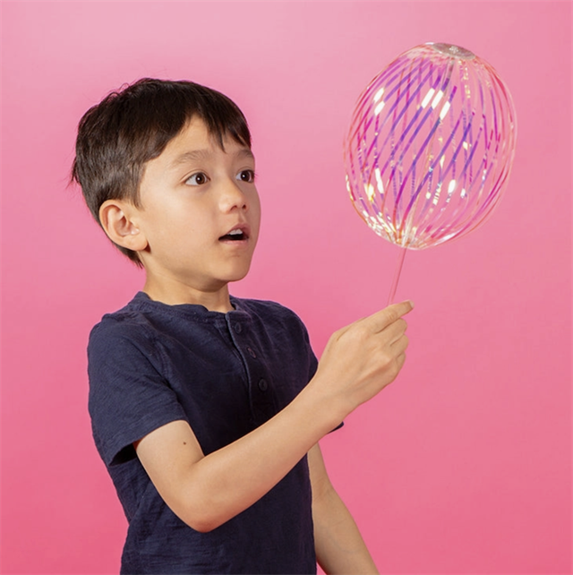 Kikkerland Mega Rainbow Twirler Sihirli Gökkuşağı Çubuğu