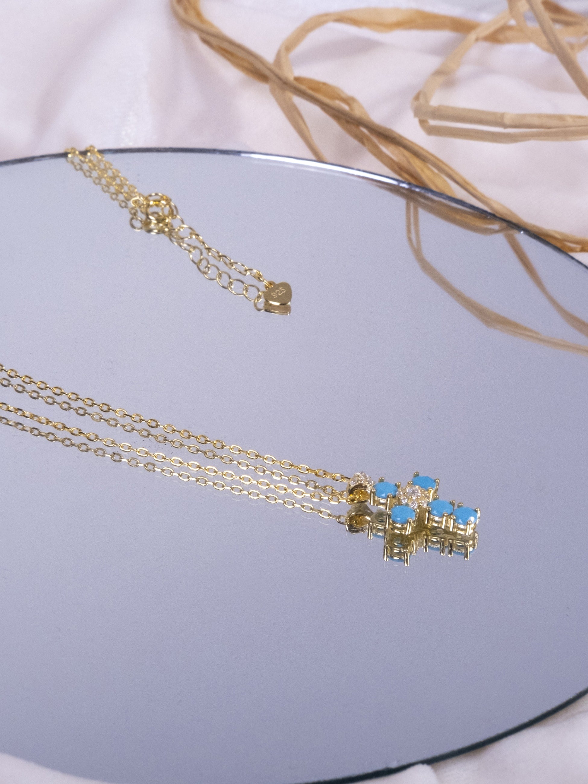 Kimolos-Back Cross 925 Ayar Gümüş Zirkon Taşlı Haç Kolye-1-Milagron.com