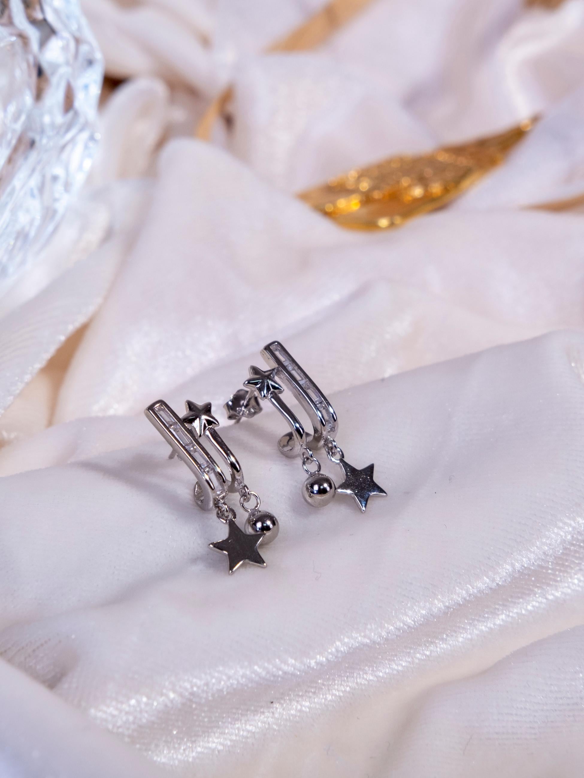 Kimolos-Best Wishes 925 Ayar Gümüş Yıldız Küpe-Küpe-4-Milagron.com