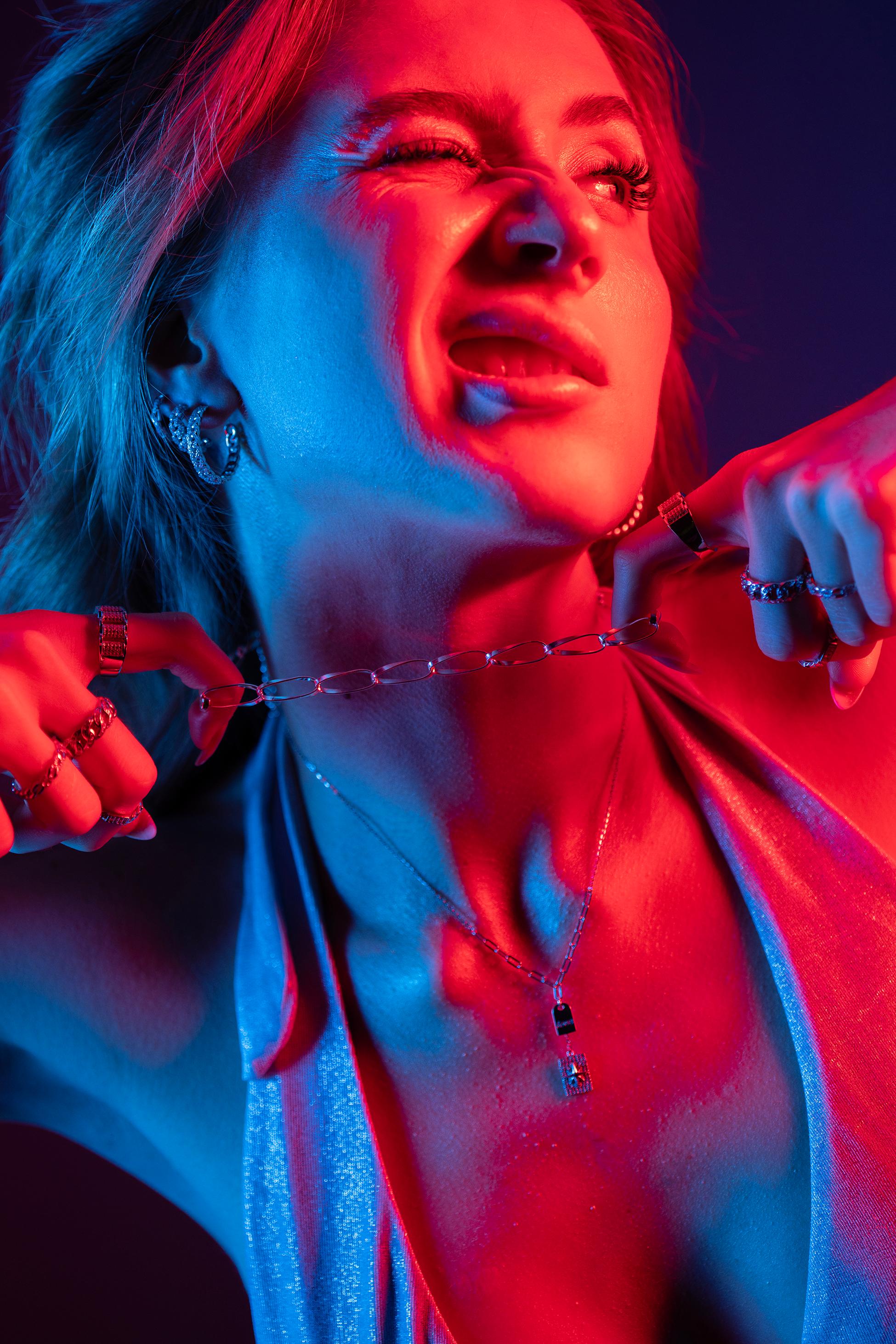 Kimolos-Diamond Babe 925 Ayar Gümüş Zirkon Taşlı Zincir Model Halka Küpe-Küpe-2-Milagron.com