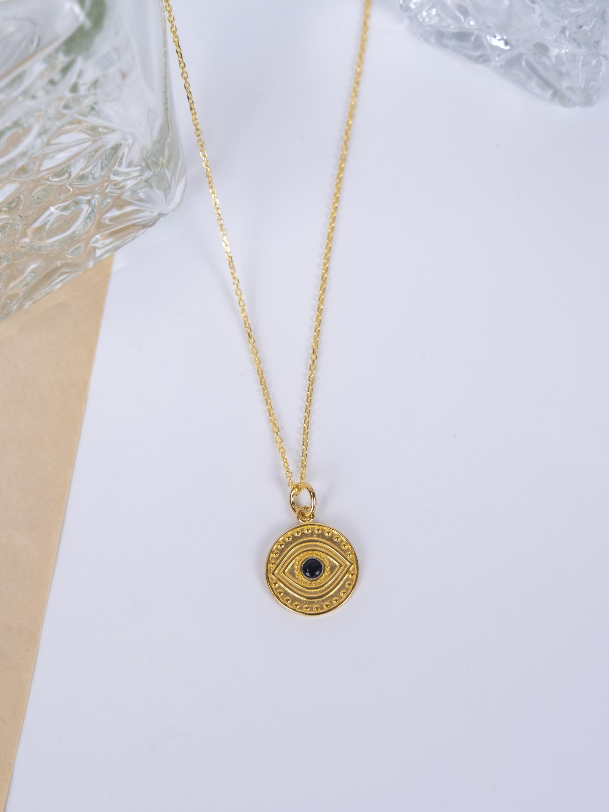 Kimolos-Ethnic 925 Ayar Gümüş Gold Renk Siyah Taşlı Göz Yuvarlak Kolye-Kolye-1-Milagron.com