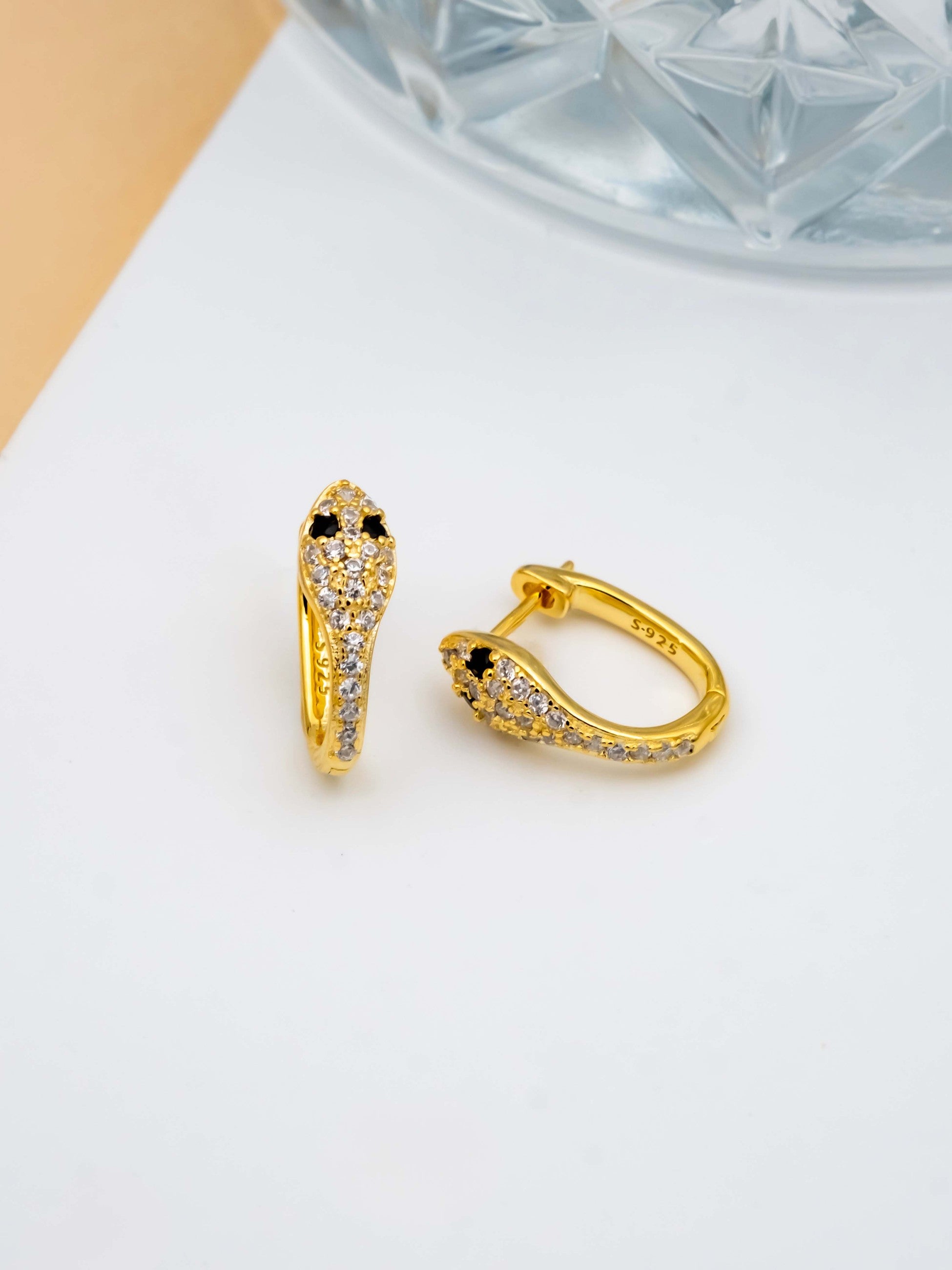 Kimolos-Everywhere 925 Ayar Gümüş Zirkon Taşlı Yılan Model Küpe-Küpe-1-Milagron.com