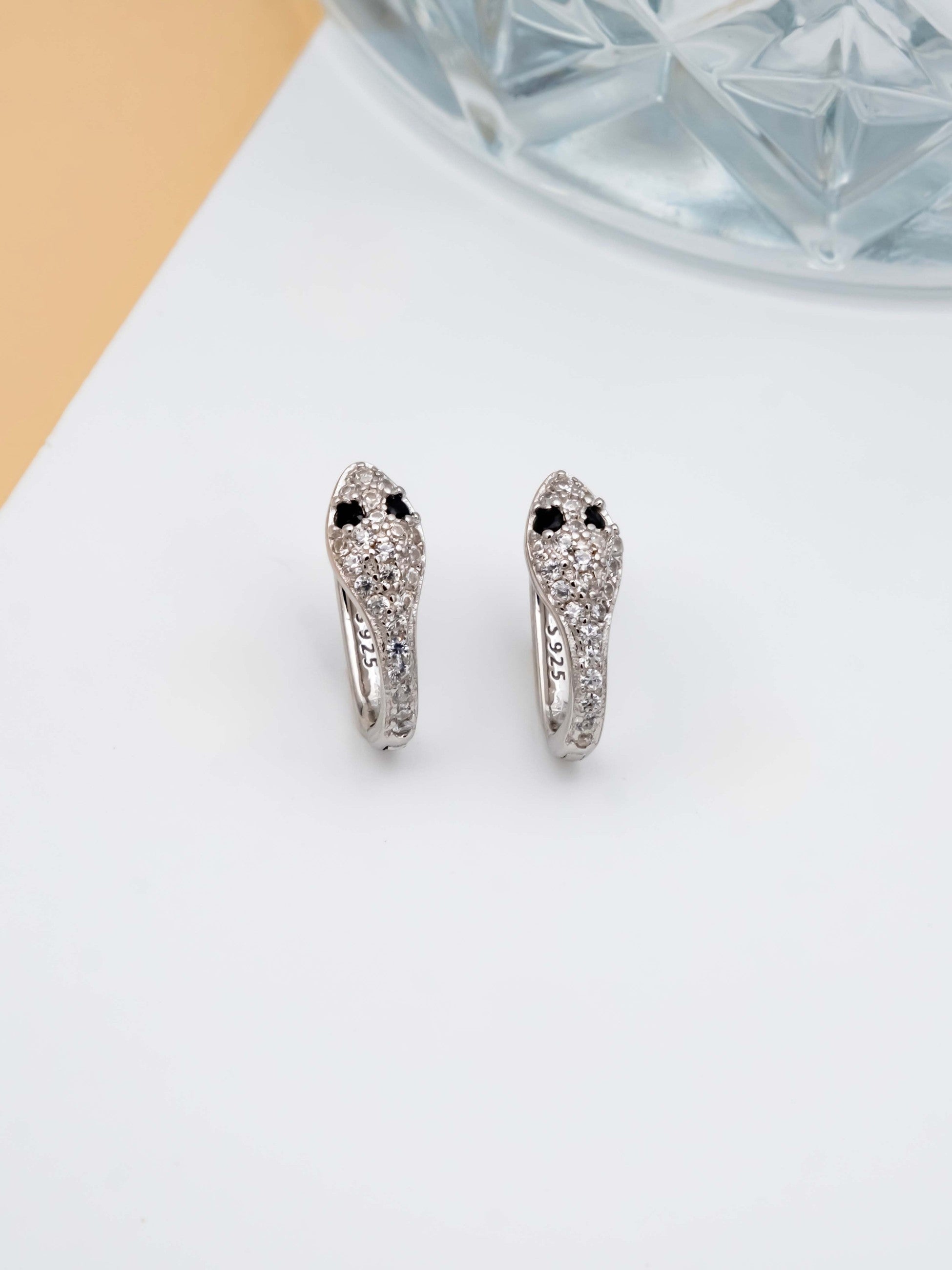 Kimolos-Everywhere 925 Ayar Gümüş Zirkon Taşlı Yılan Model Küpe-Küpe-4-Milagron.com