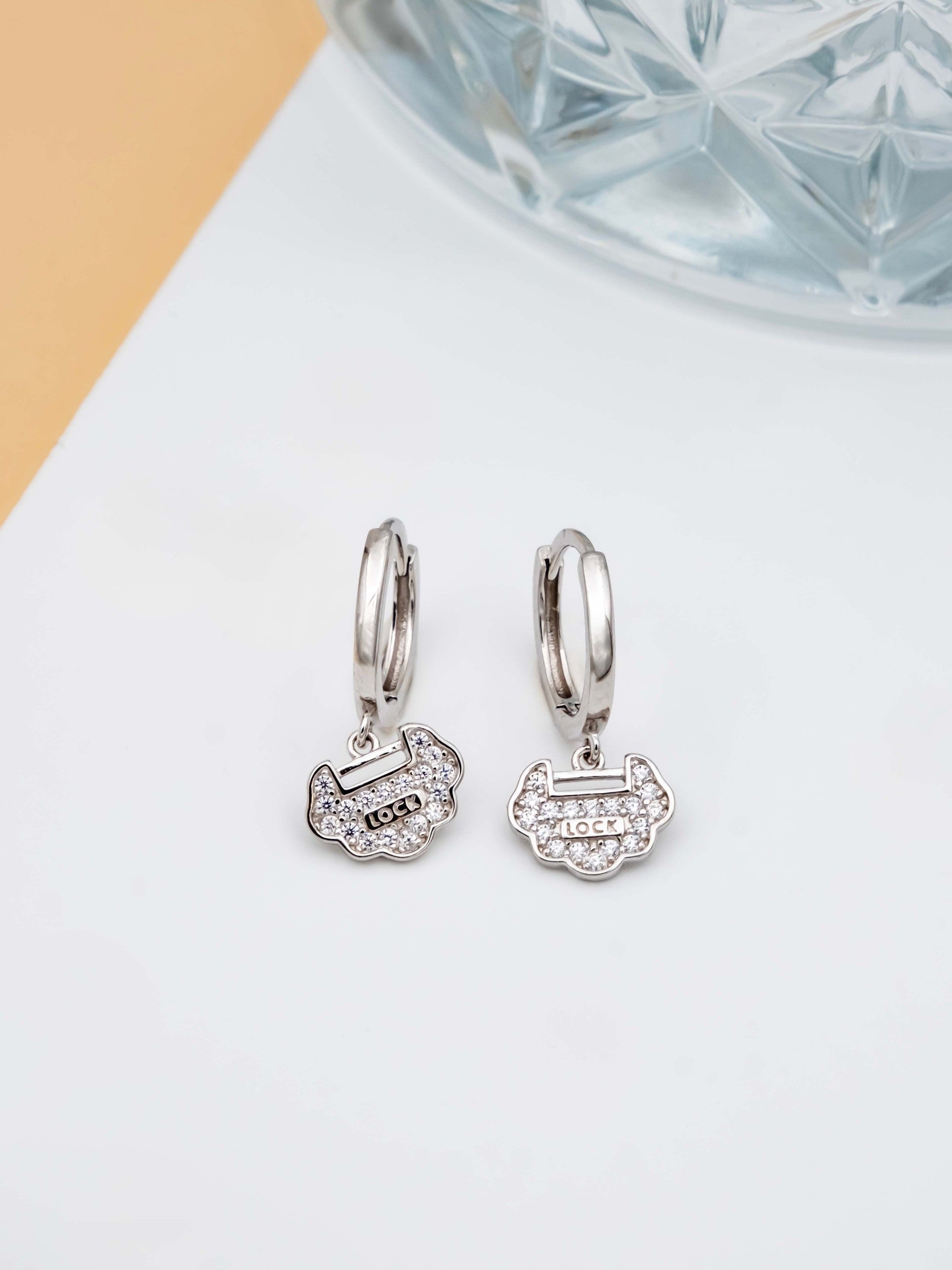 Kimolos-I Cloud 925 Ayar Gümüş Zirkon Taşlı Bulut Küpe-Küpe-4-Milagron.com